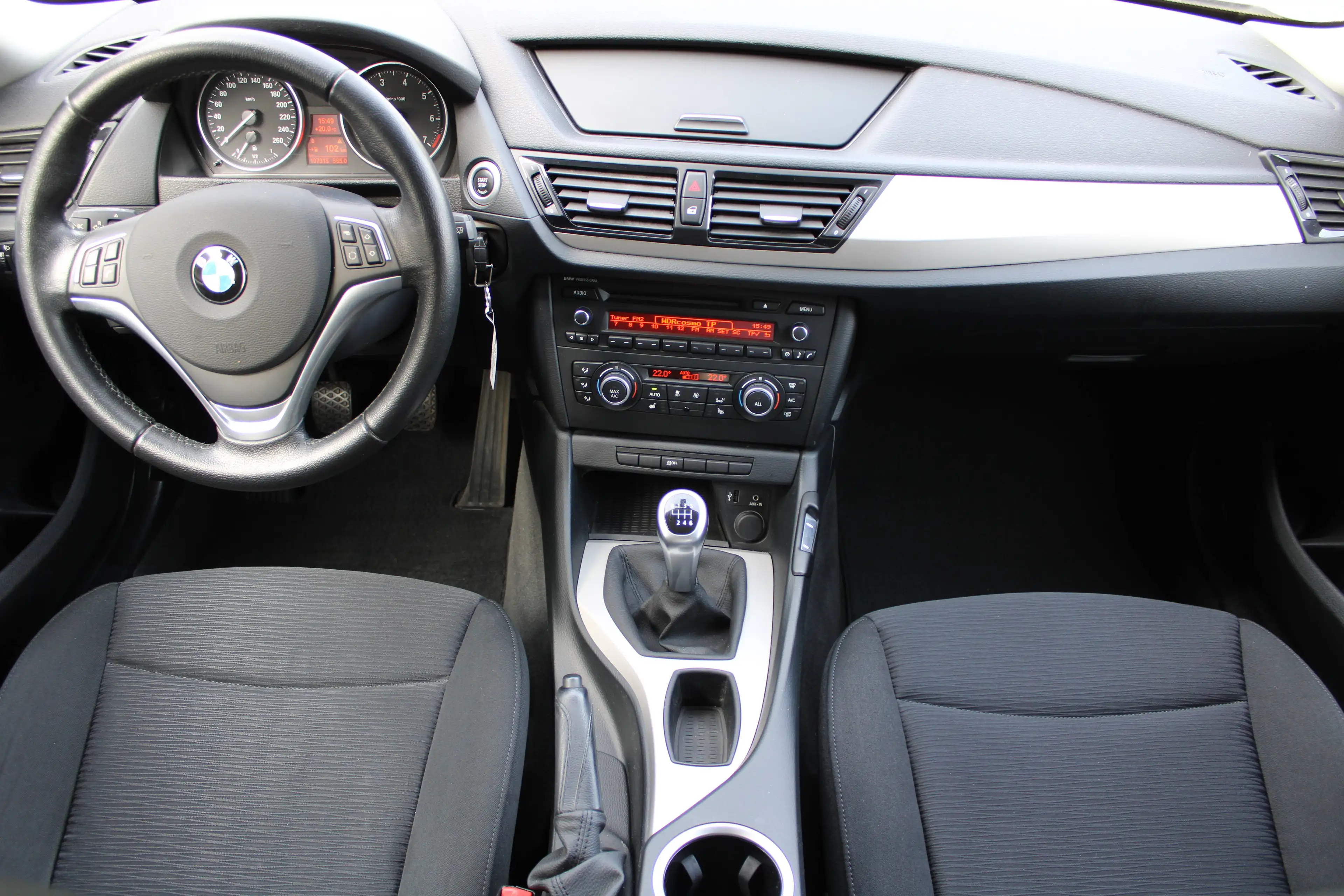 BMW X1 sDrive 18 i Aus 1. Hand — photo 10
