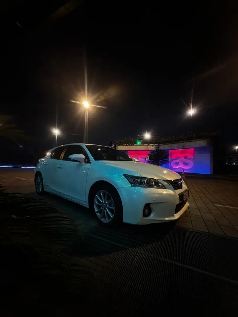 Lexus CT 200h 1.8 Luxury cvt - 1