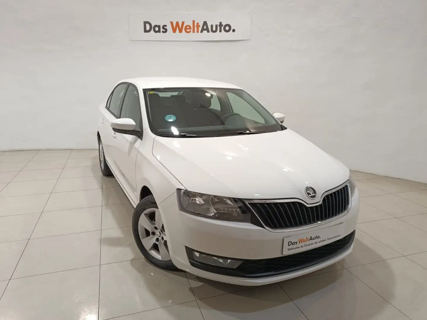 Skoda Rapid/Spaceback 1.4TDI CR Ambition DSG 66kW Blanco - 1