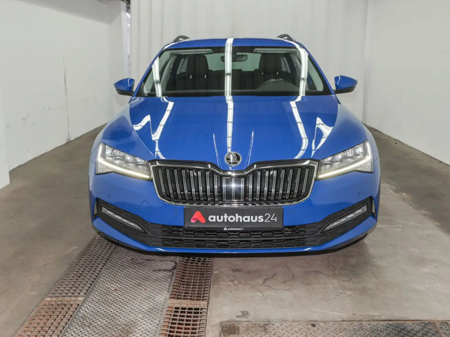 Skoda Superb 2.0TDI Ambition LED|Navi|ParkPilot|ACC Blauw - 2