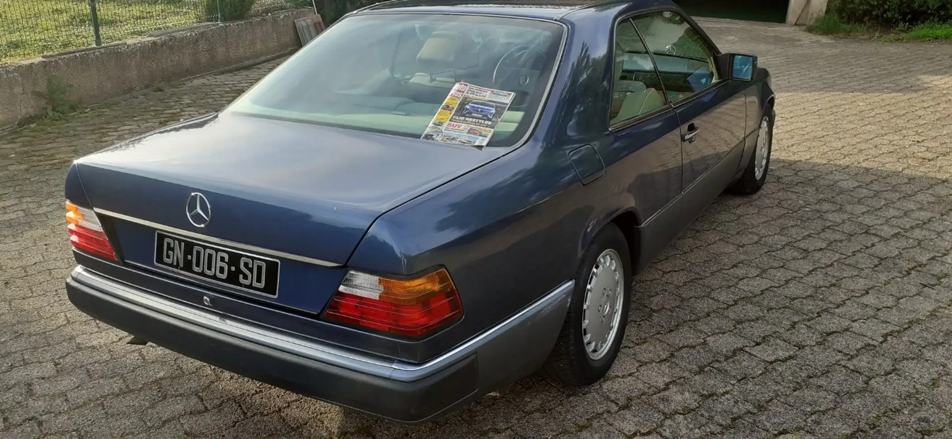 Mercedes-Benz 230 230 CE Bleu - 2