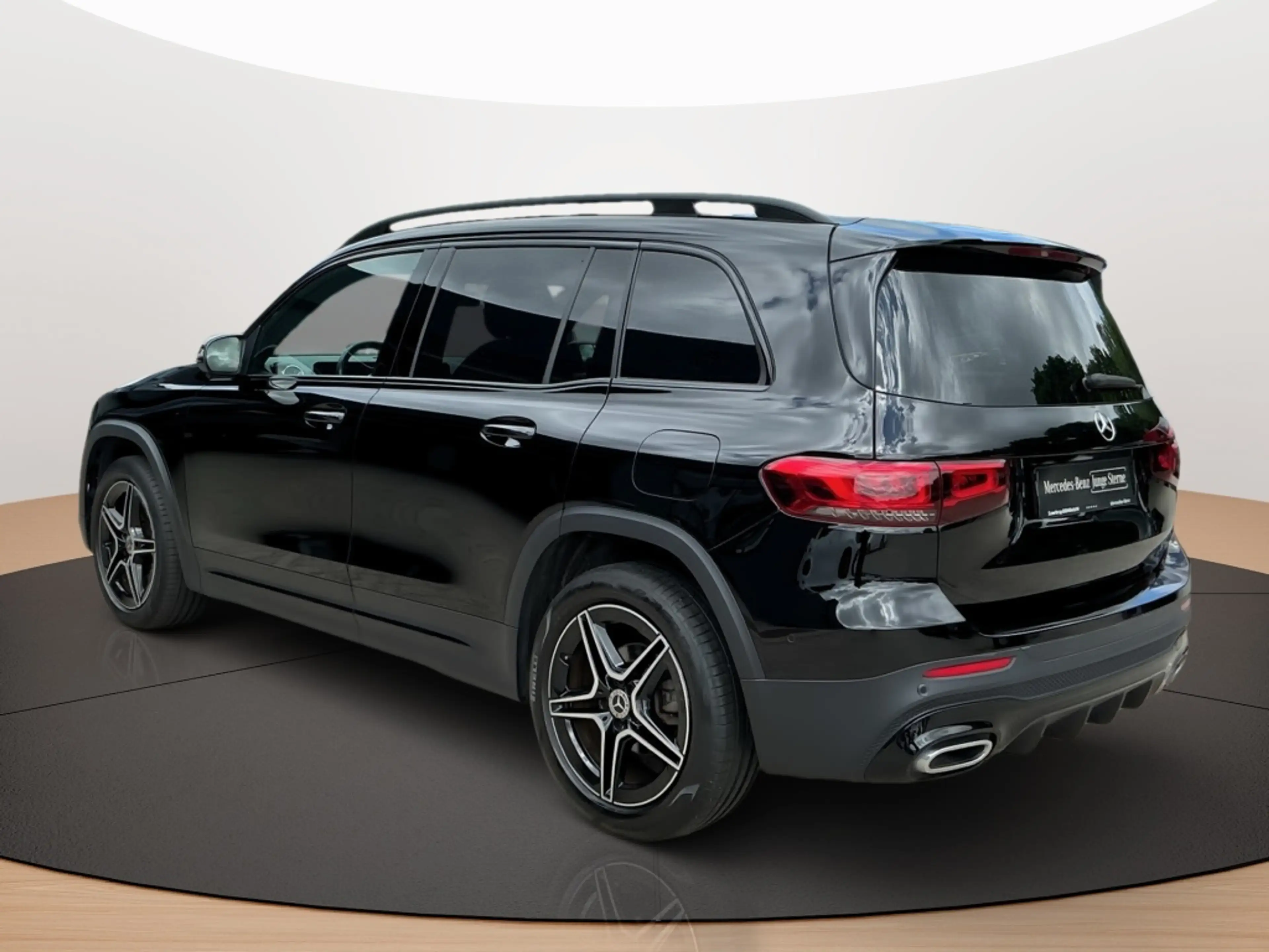 Mercedes-Benz GLB 200 AMG NIGHT MULTI KAMERA PANO SPUR PDC SHD — photo 9