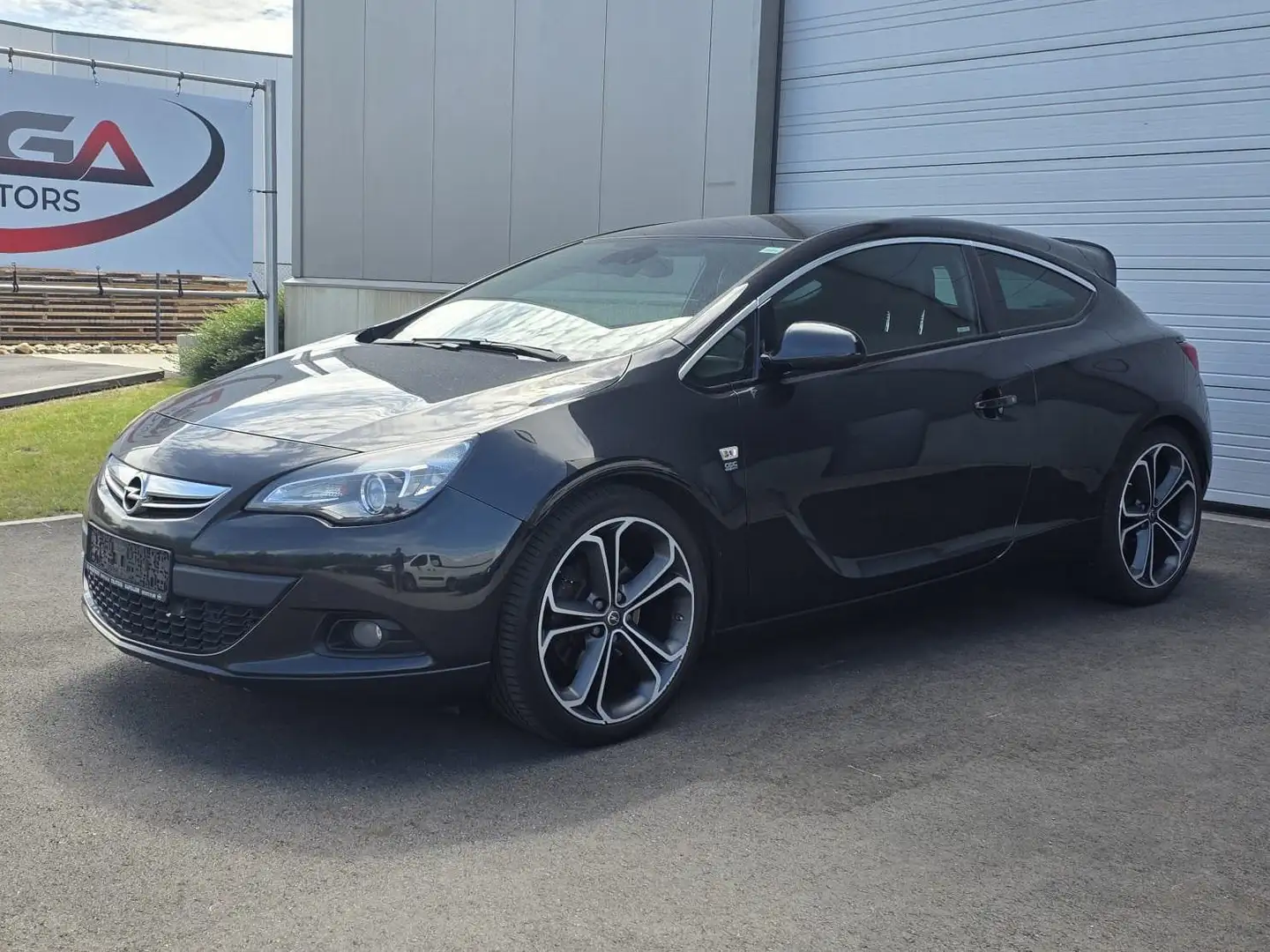 Opel Astra Astra GTC 1.6 CDTI OPC-Line - 1