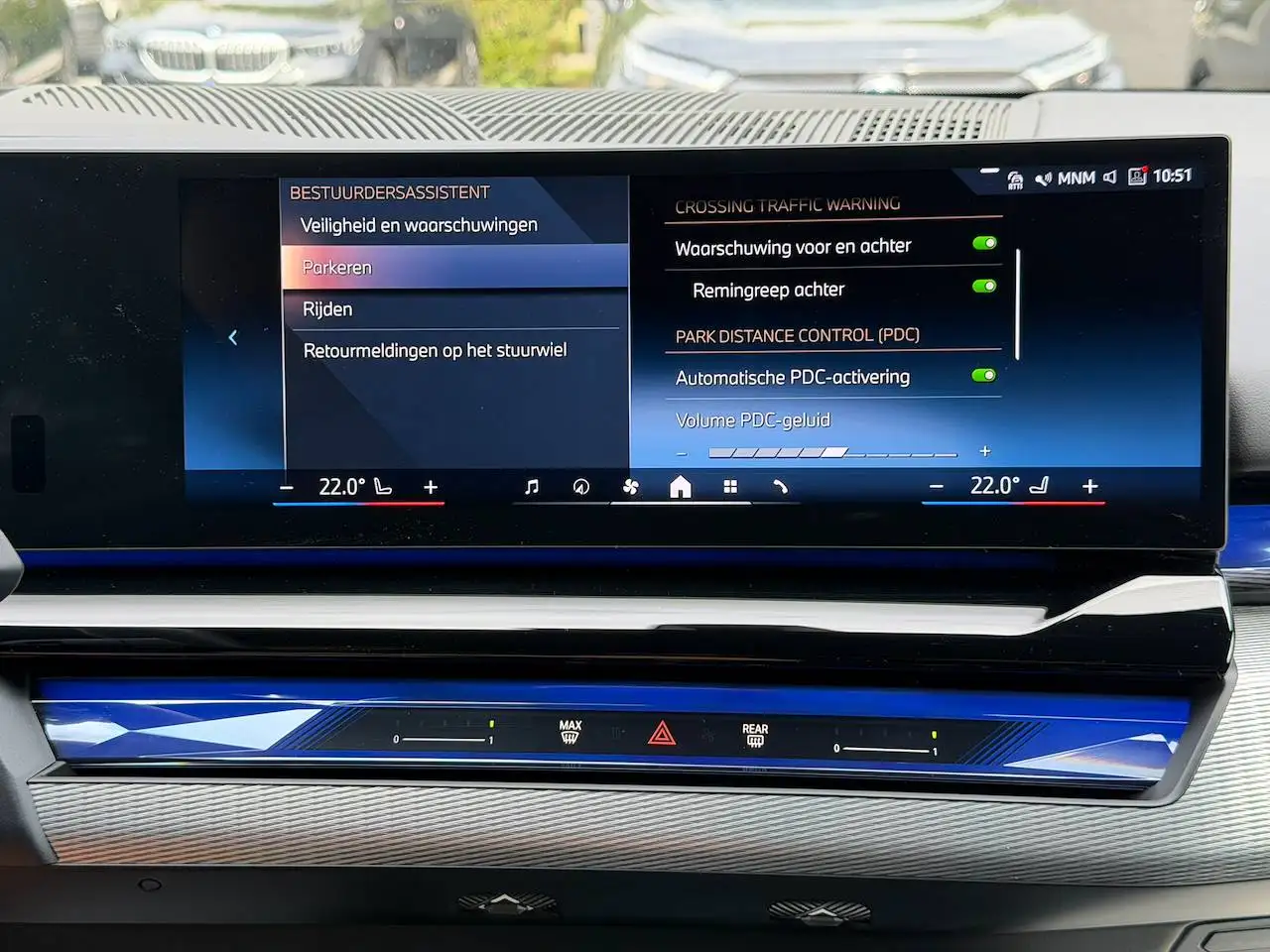 BMW 530 e MPACK PRO HARMAN KARDON HEADUP ICONIC GLOW — 18/25