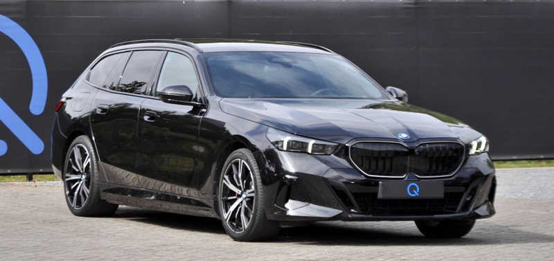 BMW 530 e MPACK PRO HARMAN KARDON HEADUP ICONIC GLOW