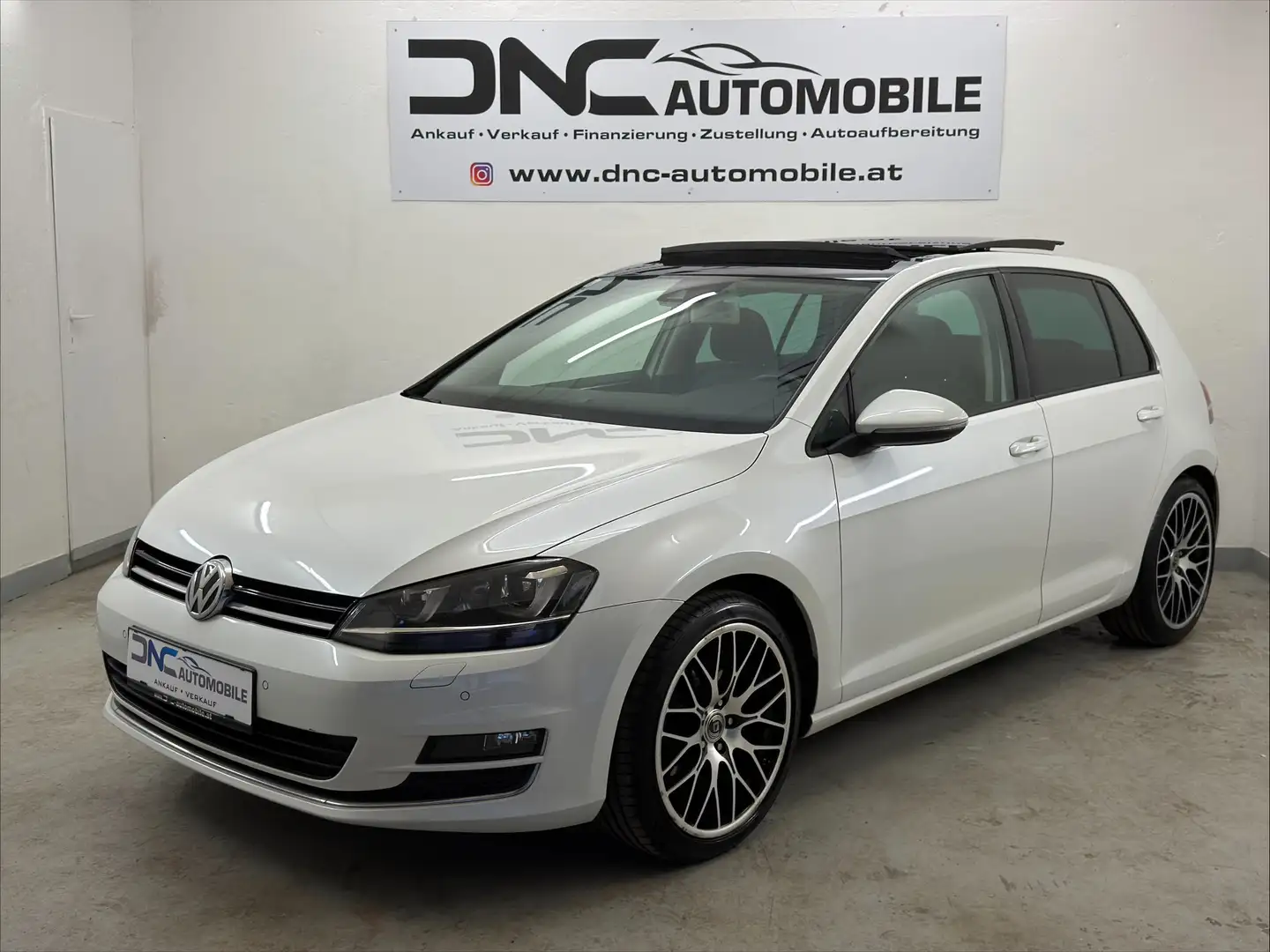 Volkswagen Golf Highline 2,0 BMT TDI DPF*SCHIEBEDACH*SHZ* Weiß - 1