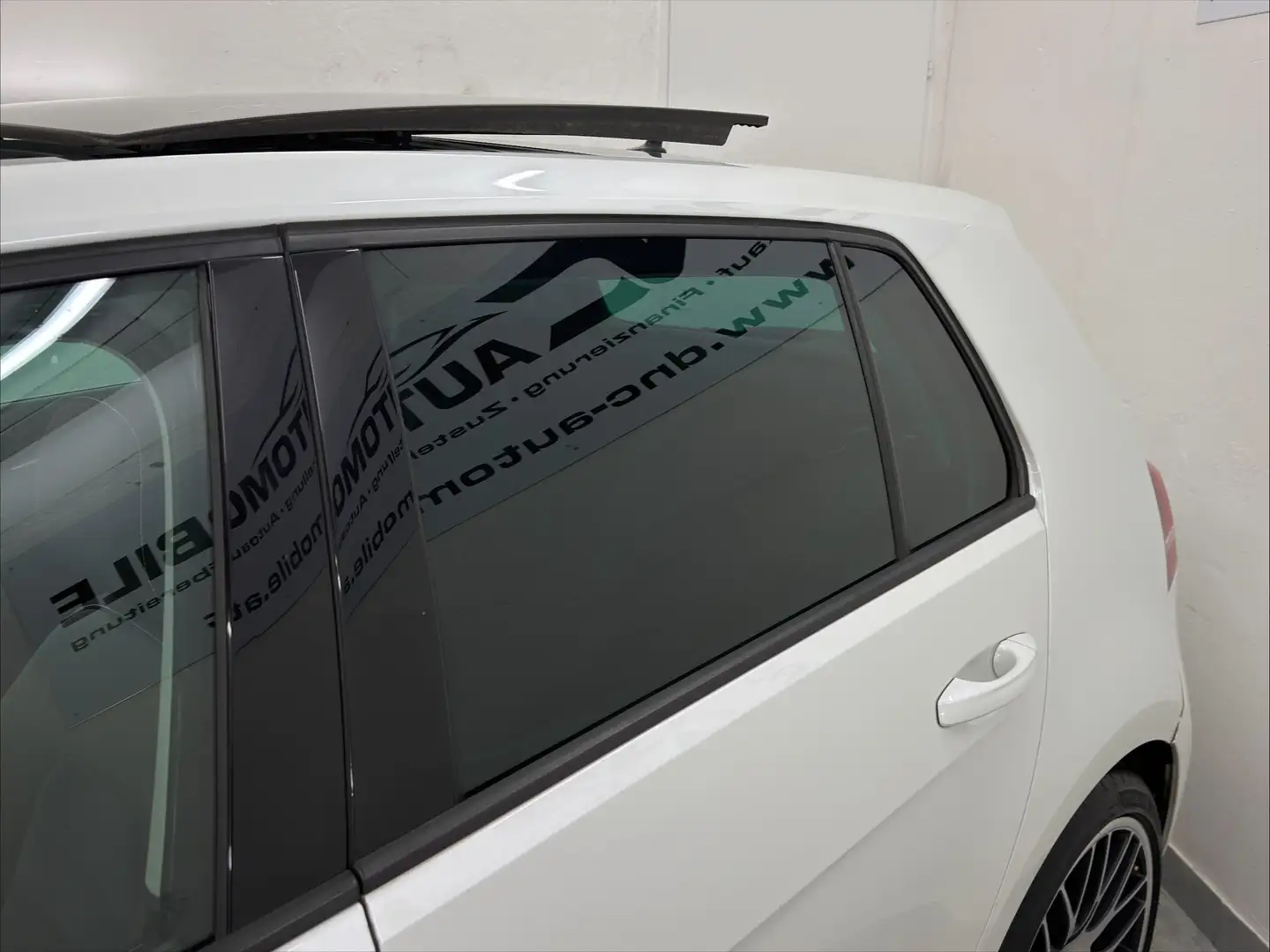 Volkswagen Golf Highline 2,0 BMT TDI DPF*SCHIEBEDACH*SHZ* Weiß - 2