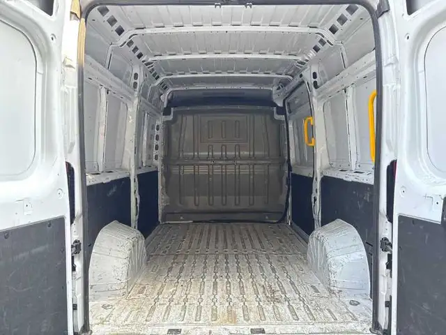 Peugeot Boxer view 7