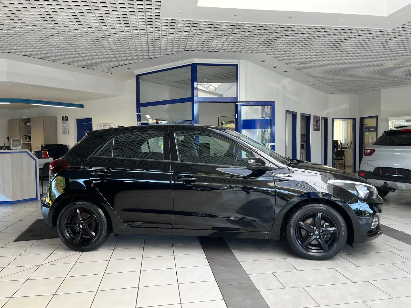Hyundai i20 1.0T-GDI Klima,RFK,CarPlay,Sitzheiz. Noir - 2