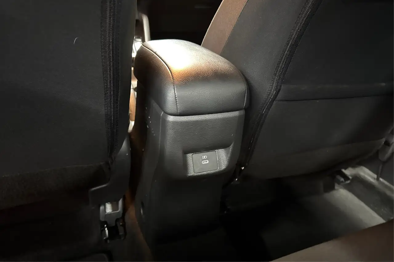 Nissan Versa photo Nissan Versa