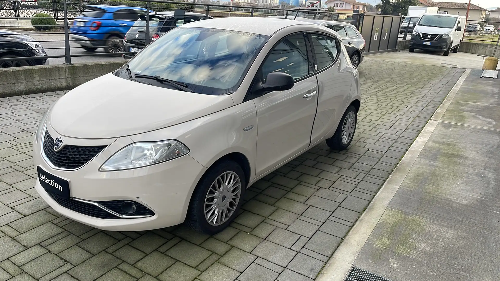 Lancia Ypsilon 1.2 Gold ecochic Gpl 69cv - 2
