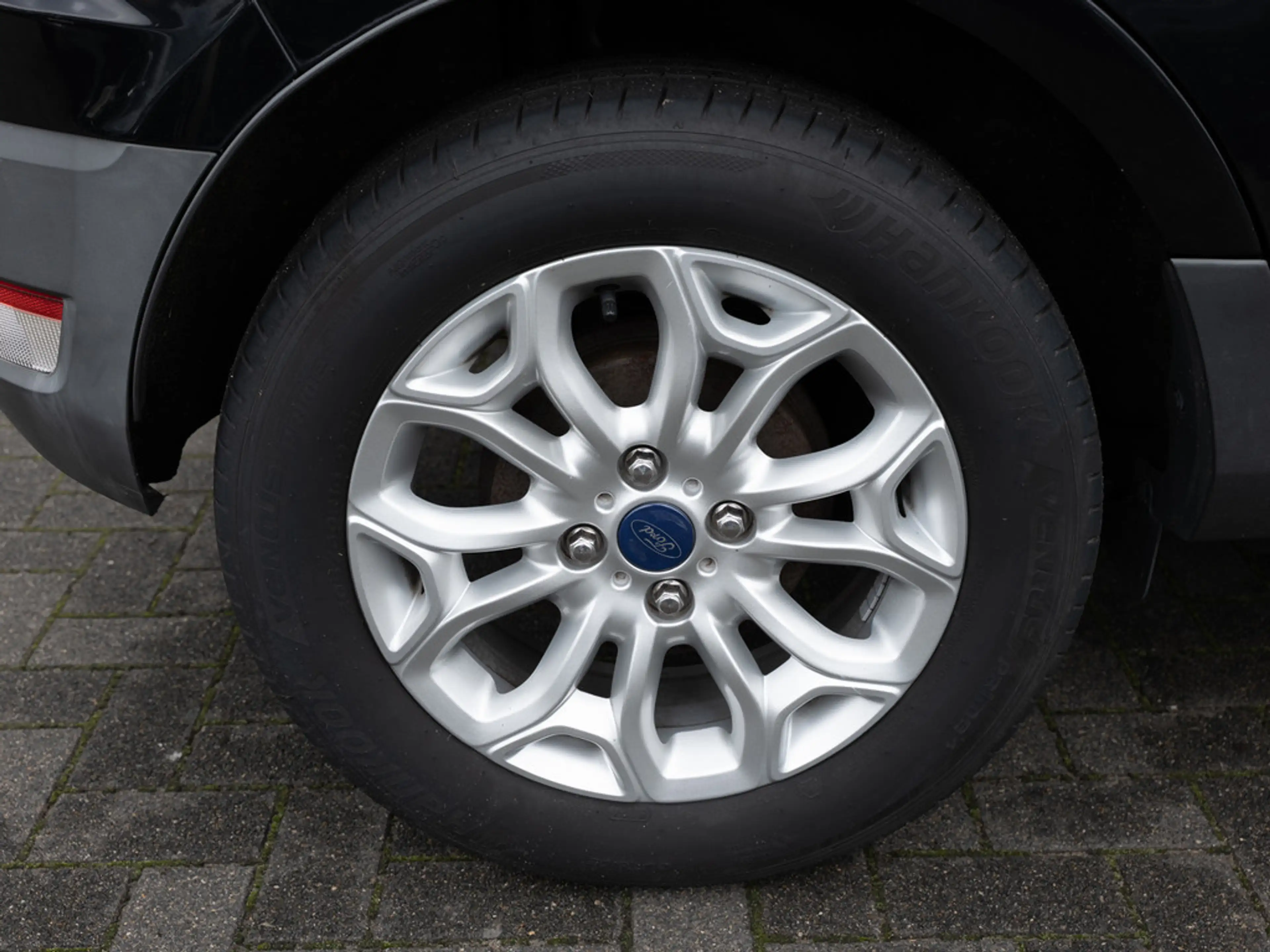 Ford EcoSport 1.0 EcoBoost Titanium SHZ PDC KLIMA — photo 10