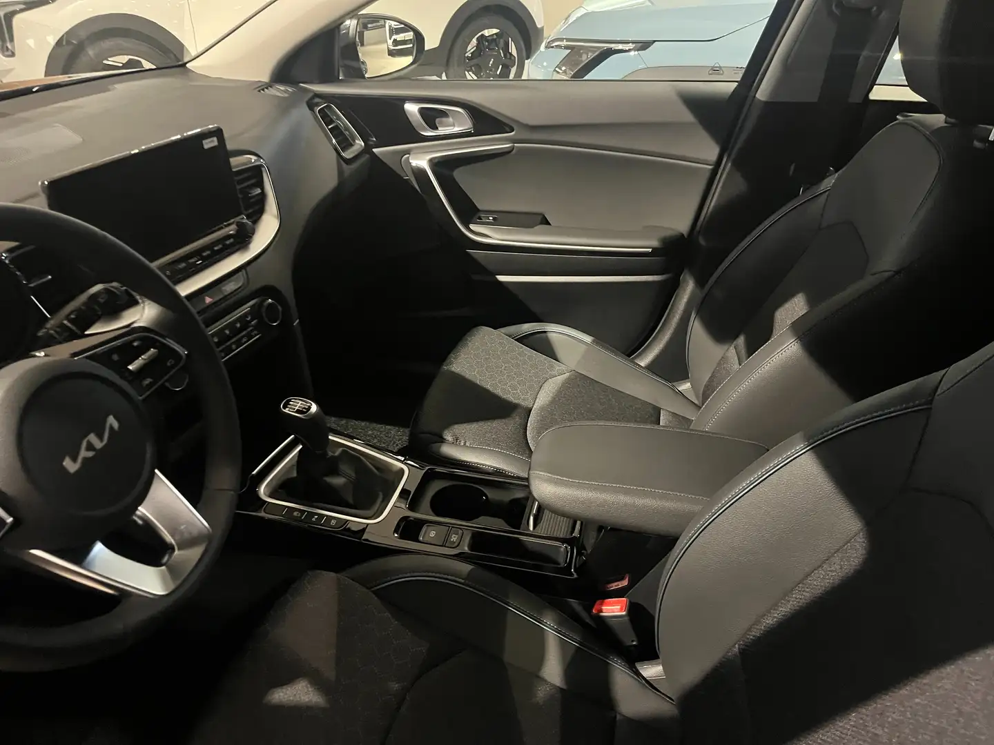 Kia XCeed XCeed 1.0 t-gdi Gpl Style 94cv mt Noir - 2