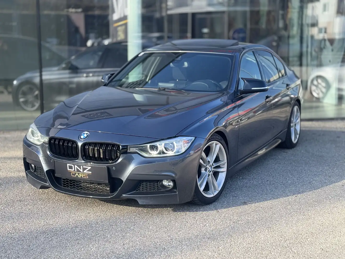 BMW 330 d M-PAKET/SHD/AHK/KEYLESS Grau - 1