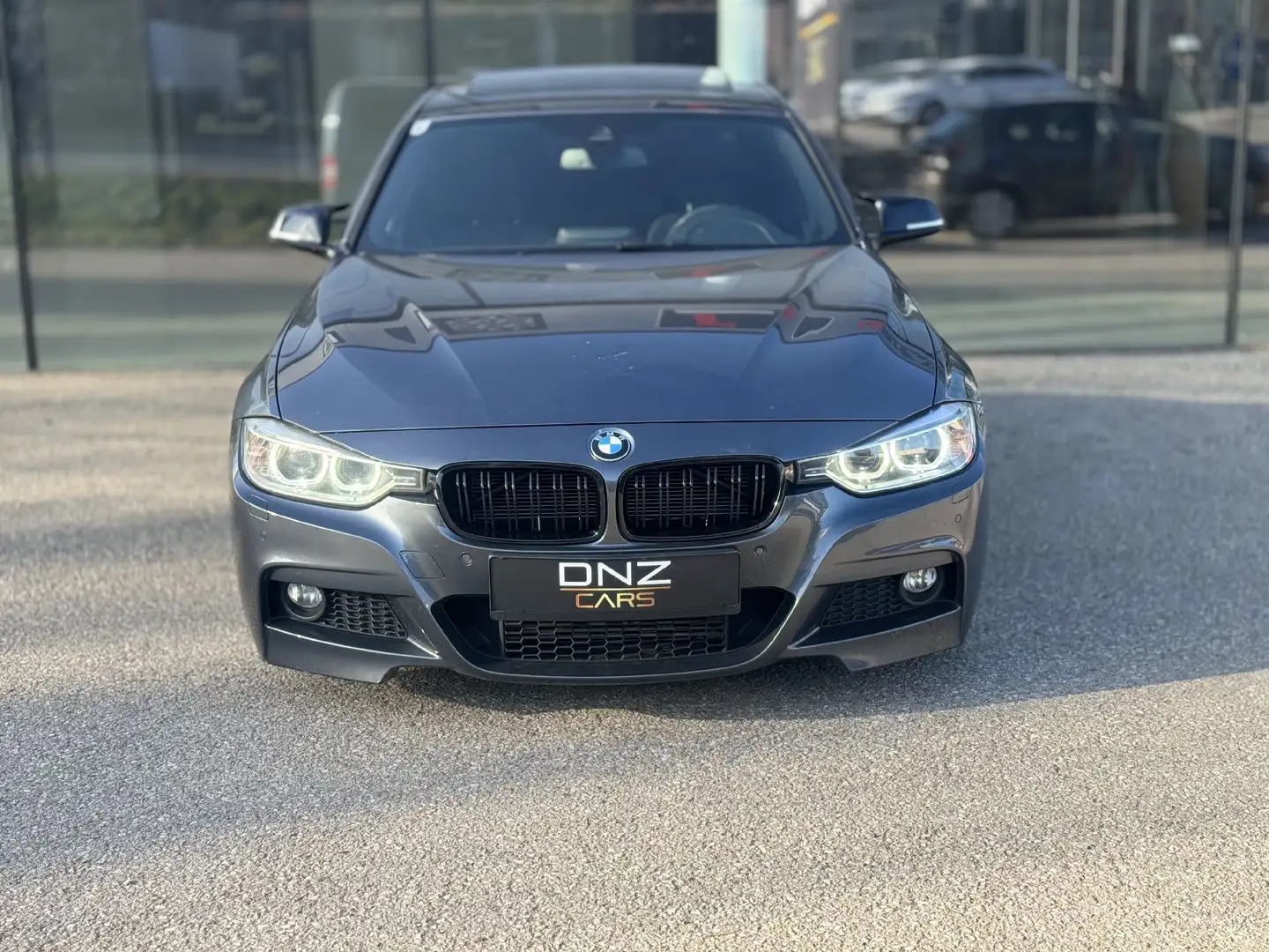 BMW 330 d M-PAKET/SHD/AHK/KEYLESS Grau - 2