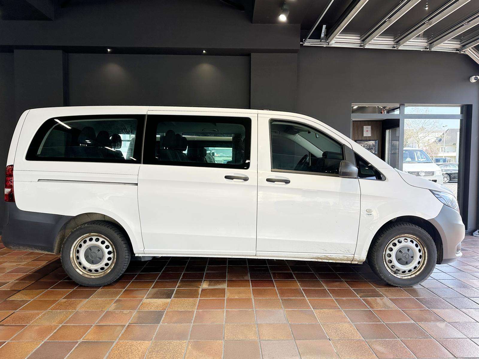 Second hand Mercedes Benz Vito 
