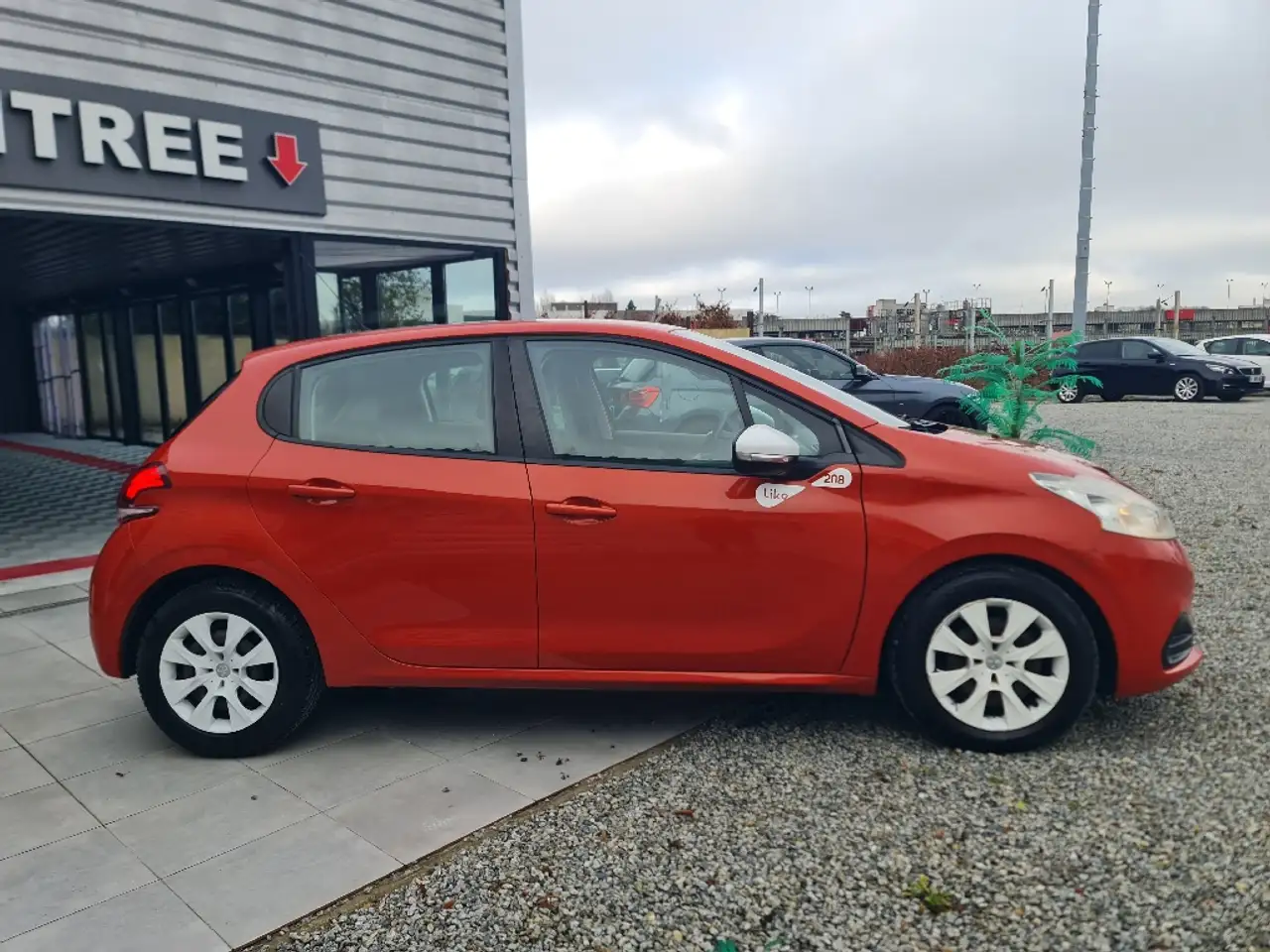 Peugeot 208 1.0L 68 CV * PACK Like * REPRISE POSSIBL