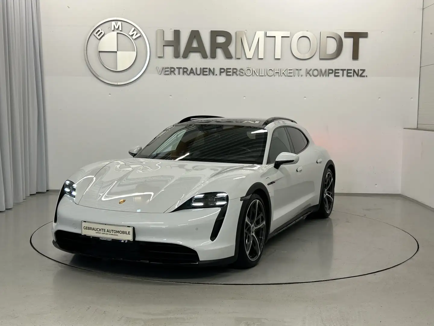 Porsche Taycan 4 Cross Turismo *Lift / Panorama / Memory / 360* Kamera* Weiß - 2