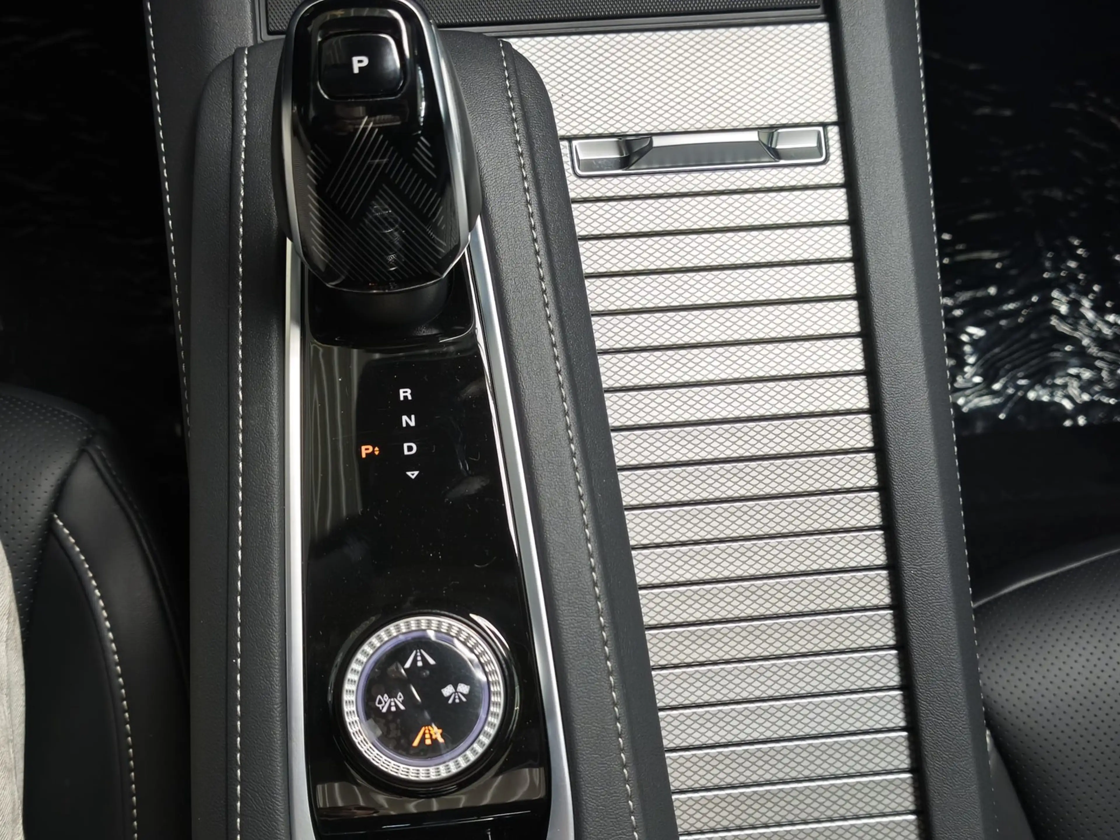 MG S9 Premium 1.5T PHEV 7SITZE/LED/PANO/|360° — photo 13