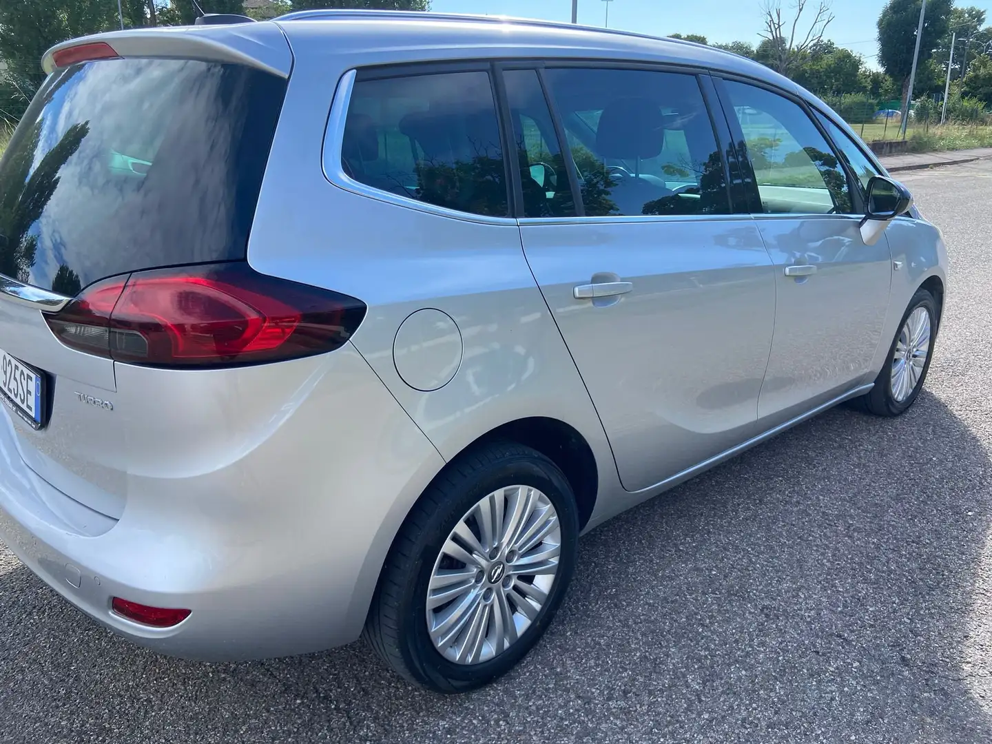 Opel Zafira Tourer Zafira Tourer 1.4 t Cosmo Gpl-tech 140cv Stříbrná - 2