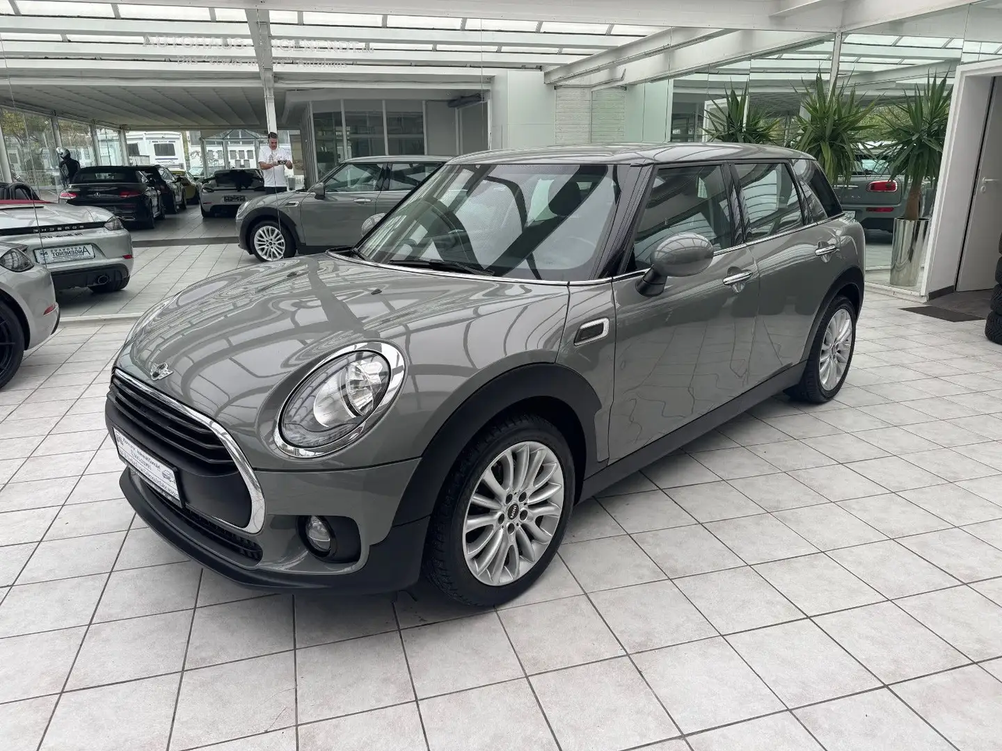 MINI One Clubman One Grau - 1