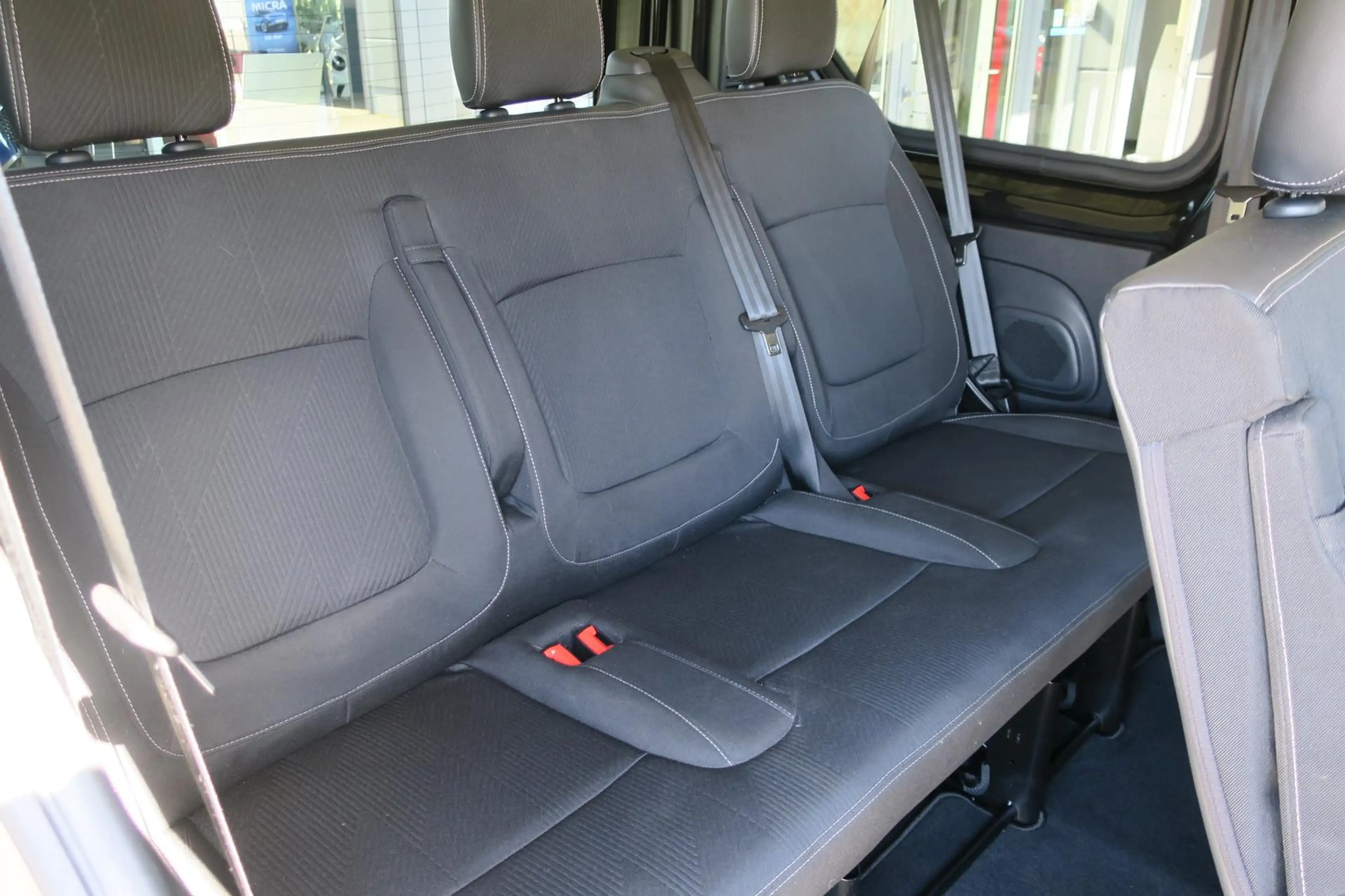Nissan Primastar Kombi L1H1 dCi 170 AT TEKNA 9-SITZER — photo 10