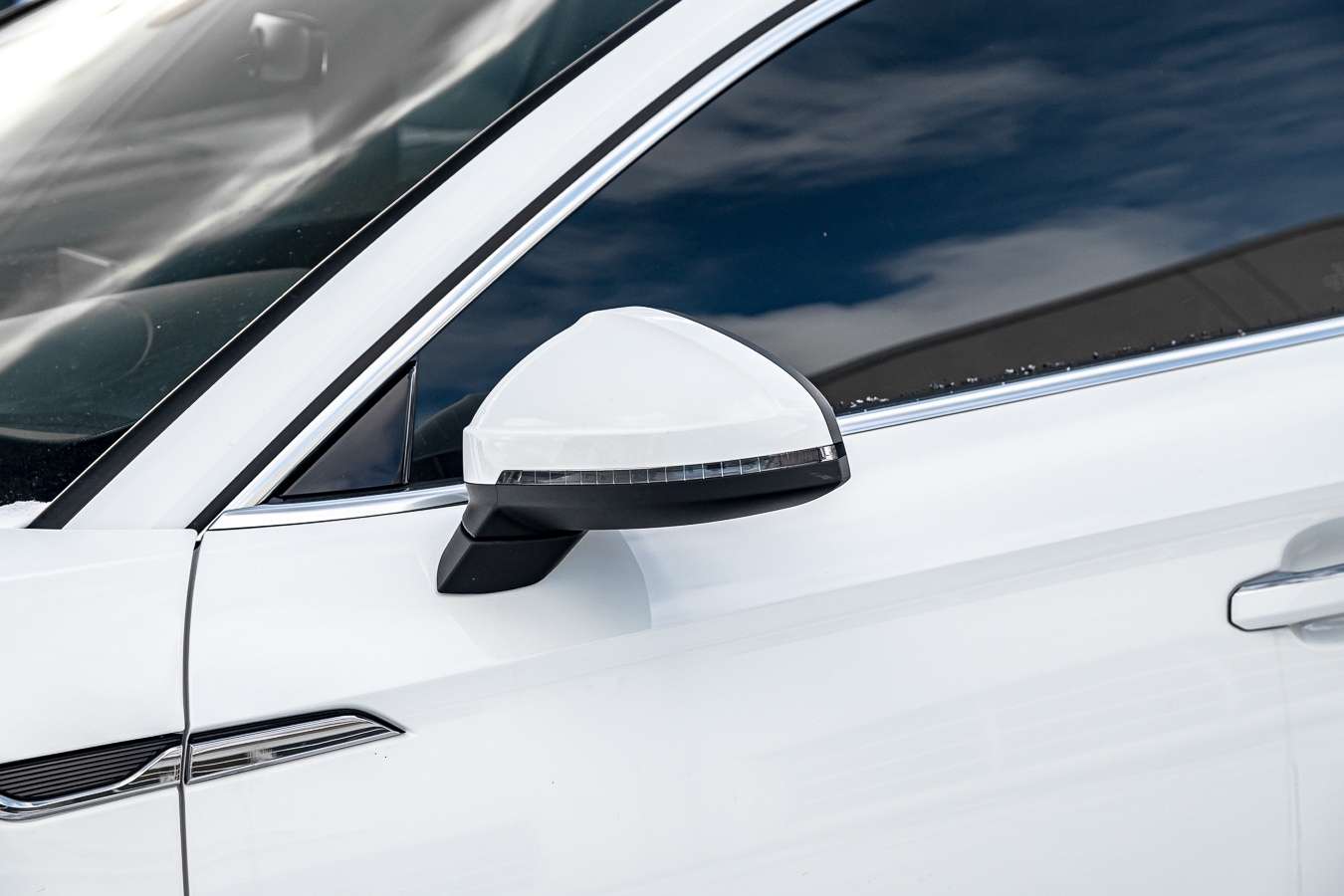 2019 Audi A5 Komfort 45 TFSI quattro alt 4