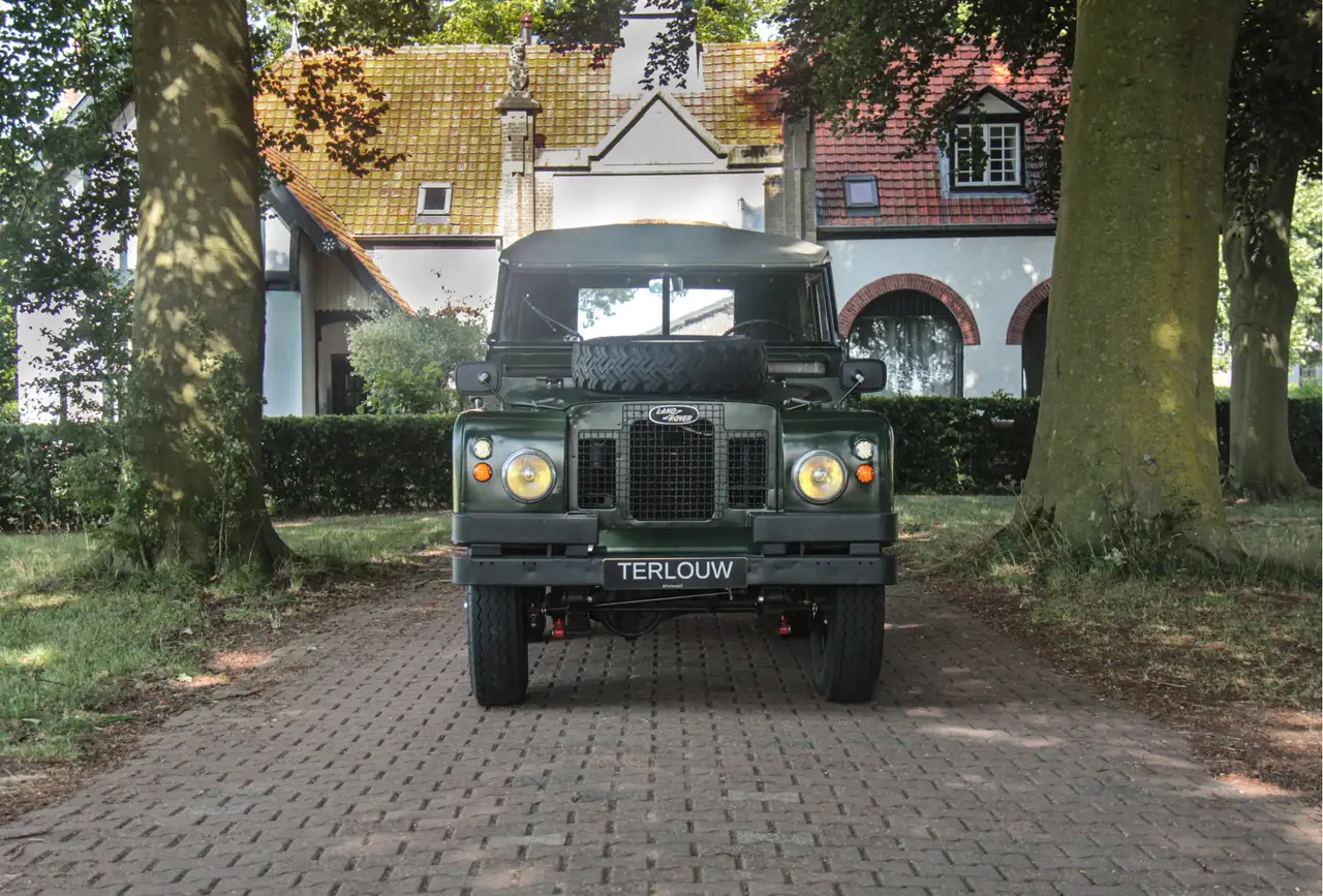 Land Rover Series II A "Bugeye" | € 485 per maand*, foto 2