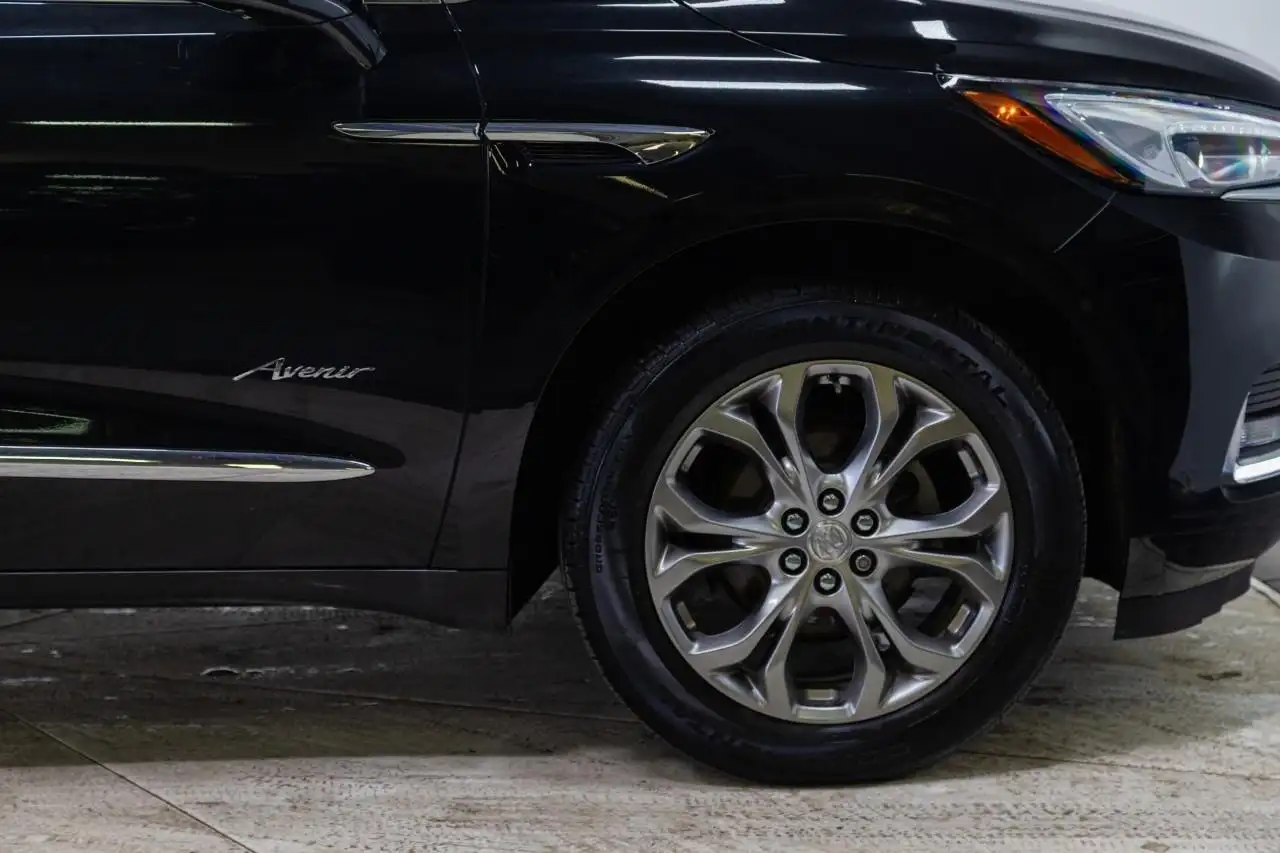 Buick Enclave снимка Buick Enclave