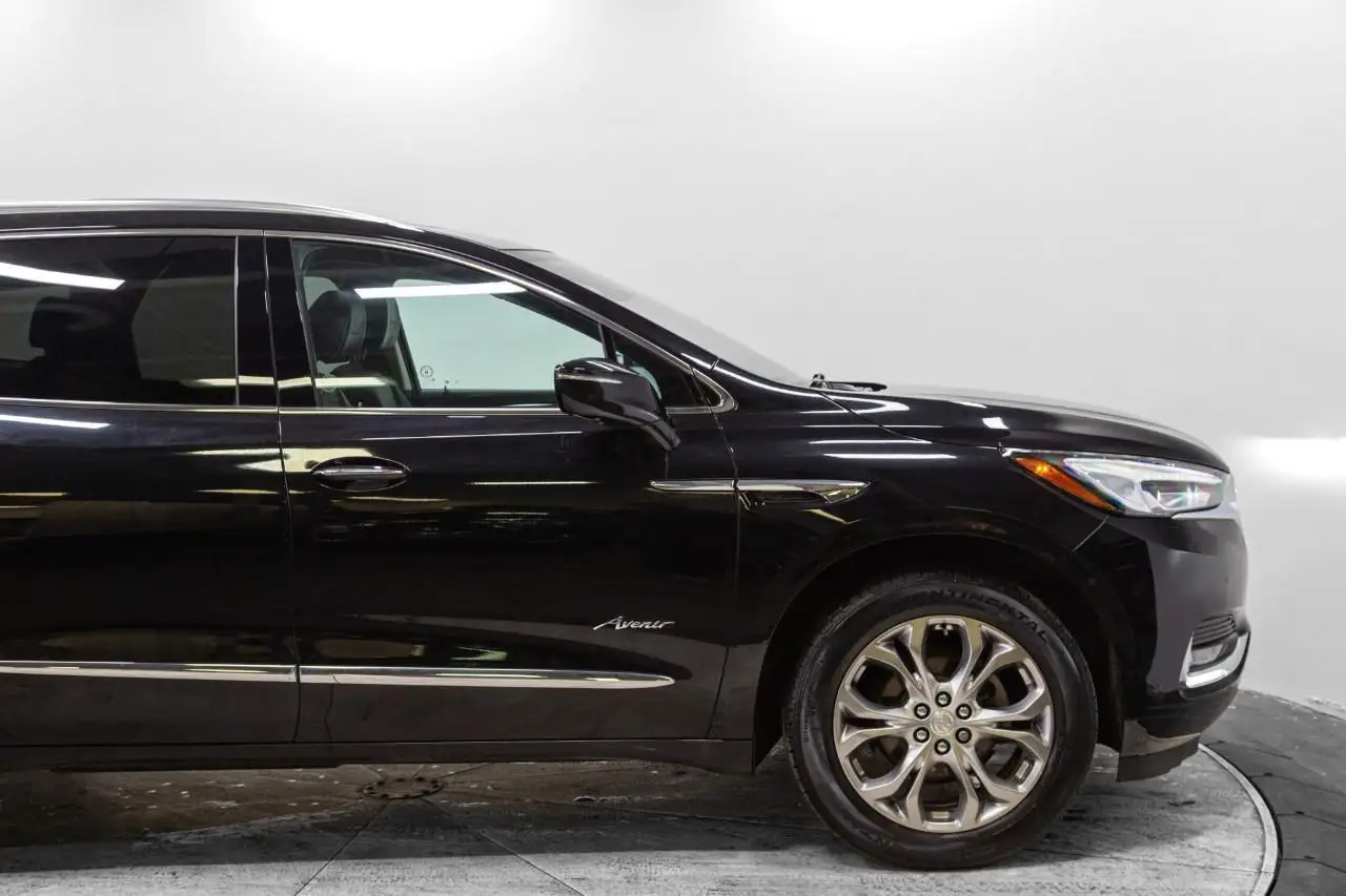 Buick Enclave снимка Buick Enclave