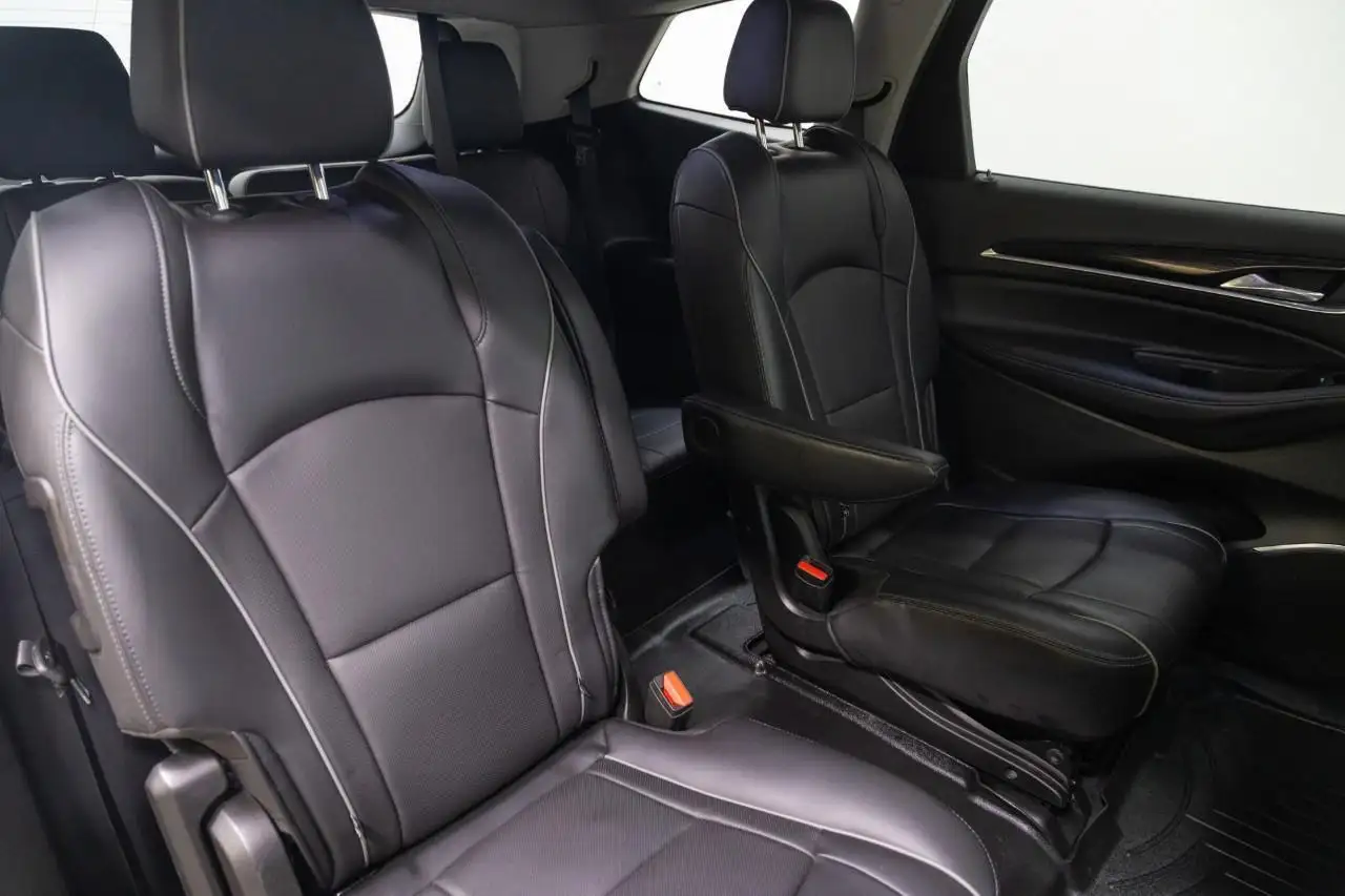 Buick Enclave снимка Buick Enclave