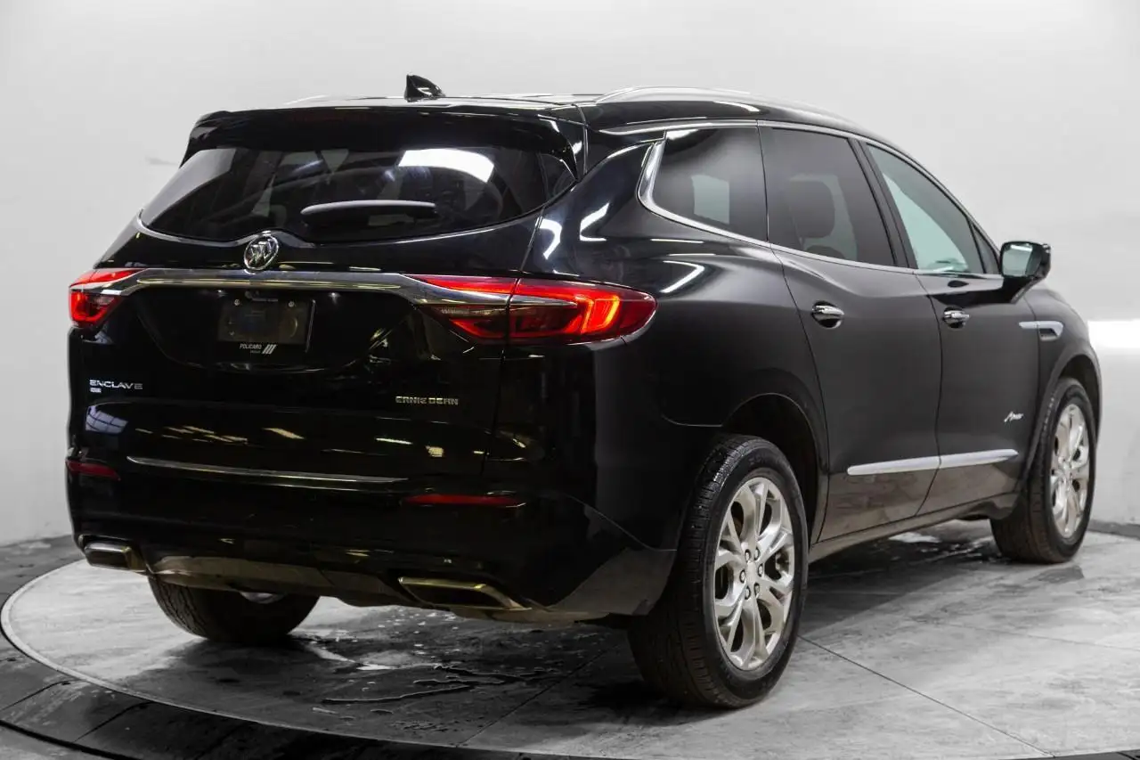 Buick Enclave снимка Buick Enclave