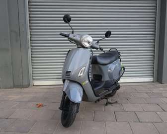 Z BTC Snorscooter Riva RS special nardo grey custo