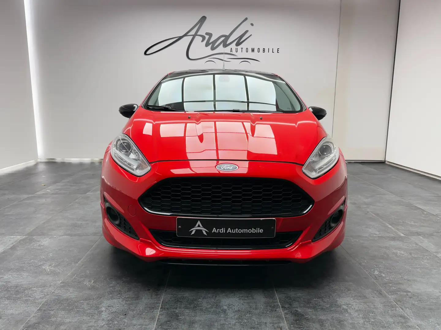 Ford Fiesta 1.0 EcoBoost Red Edition *CRUISE*1 PROP*GARANTIE Rouge - 2