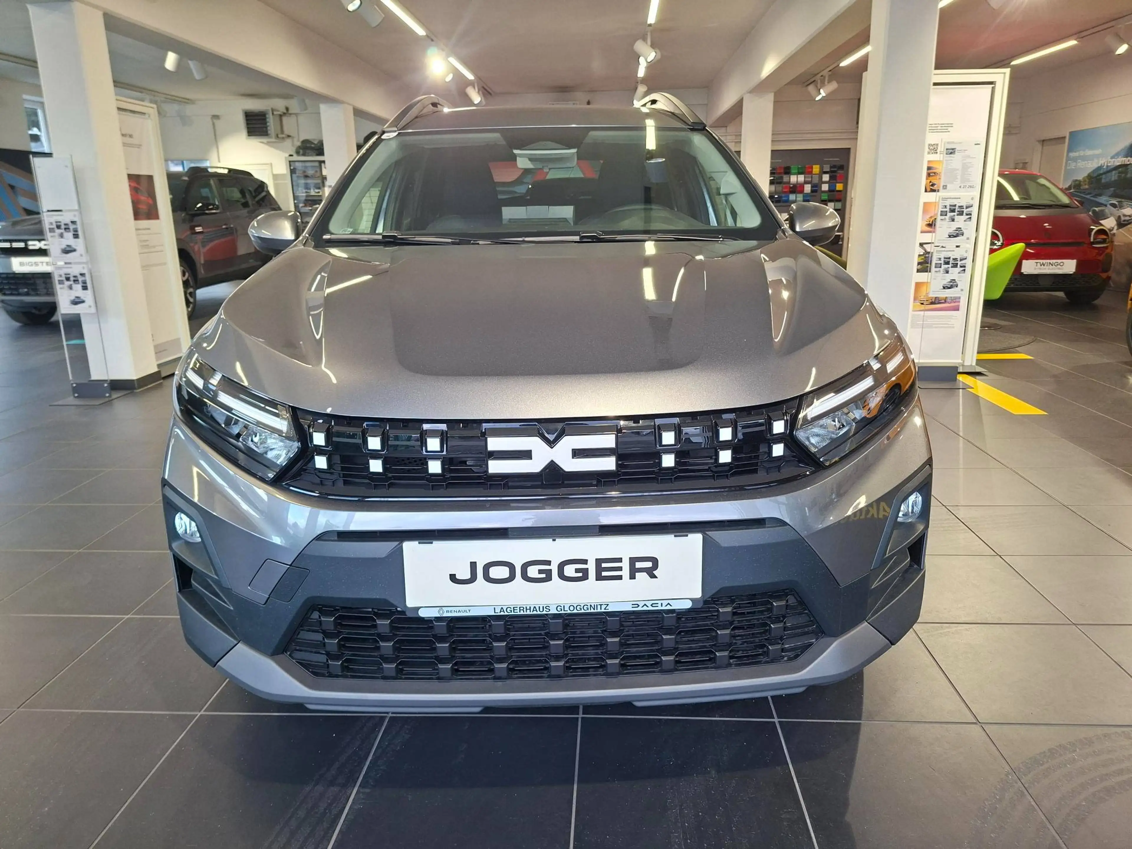 Dacia Jogger Expression TCe 110 PF 5-sitzig — photo 2