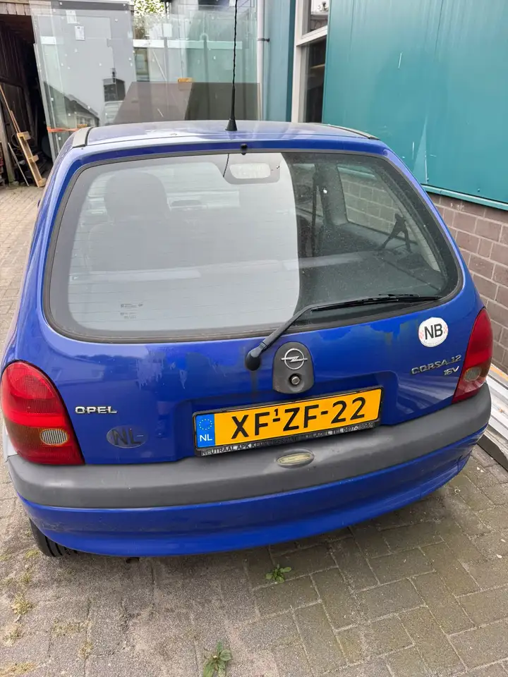 Opel Corsa 1.2i-16V Eco, foto 1
