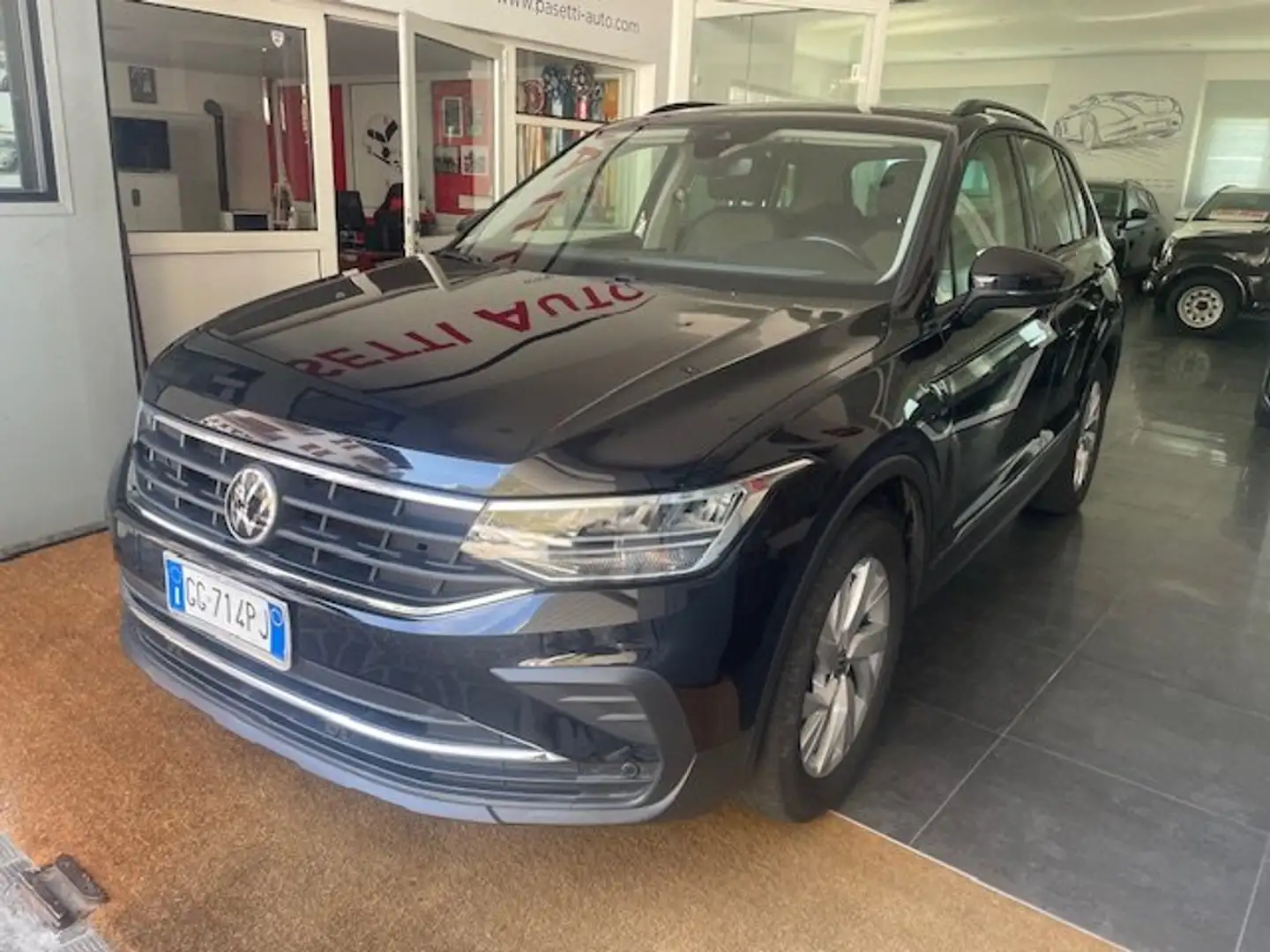 Volkswagen Tiguan Tiguan II 2021 2.0 tdi Life 4motion 150cv dsg Nero - 1
