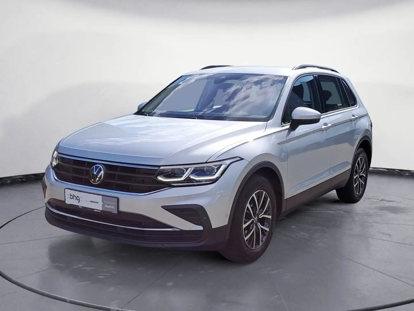 Volkswagen Tiguan 2.0 TDI SCR DSG Life Silber - 2
