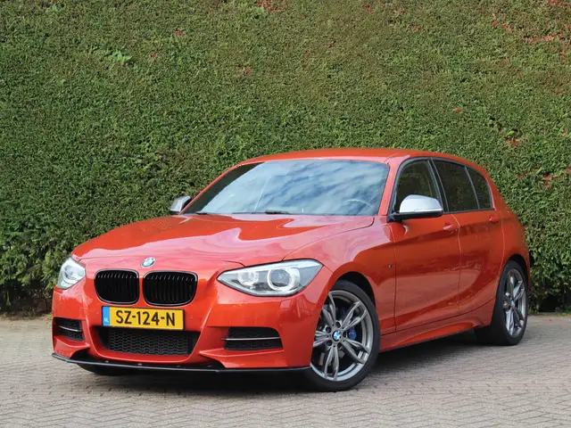 BMW 135 1-serie M135i xDrive High Executive | M Performanc