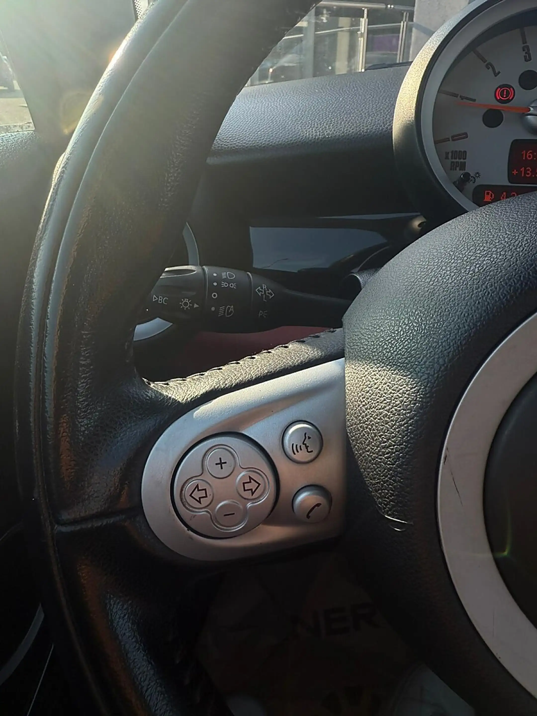 MINI Cooper D MINI COOPER D Austrian Chili — photo 15