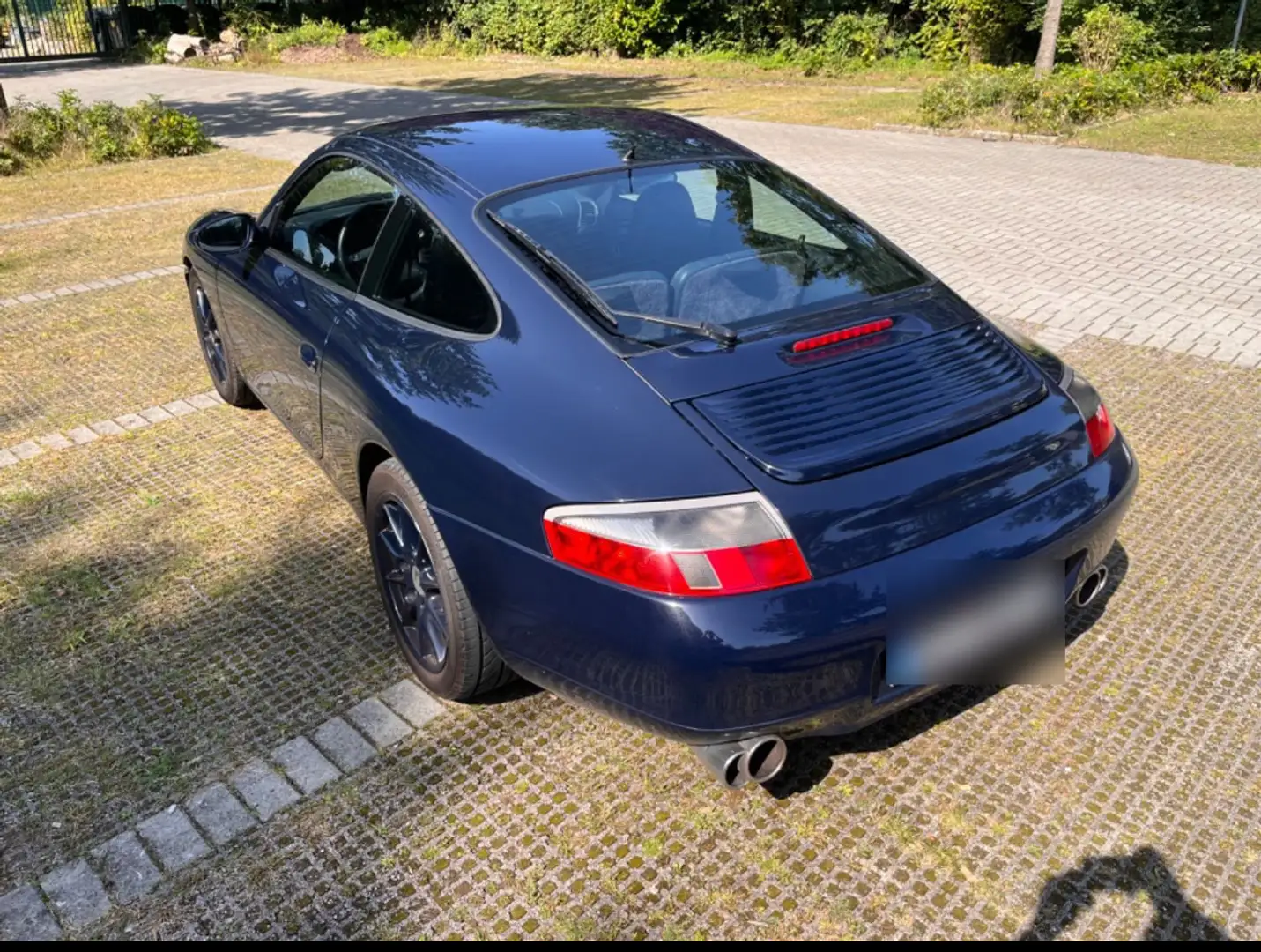 Porsche 996 911 Carrera - 1