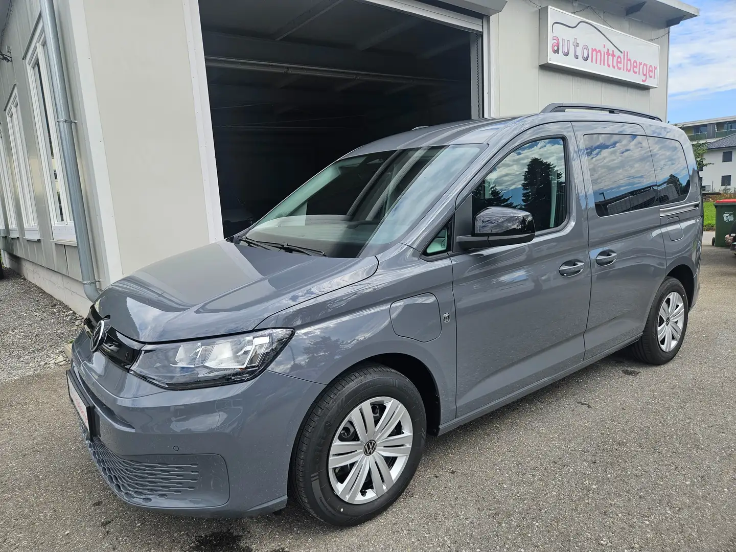 Volkswagen Caddy eHybrid "Rückfahrkamera, App-Connect" Grau - 1