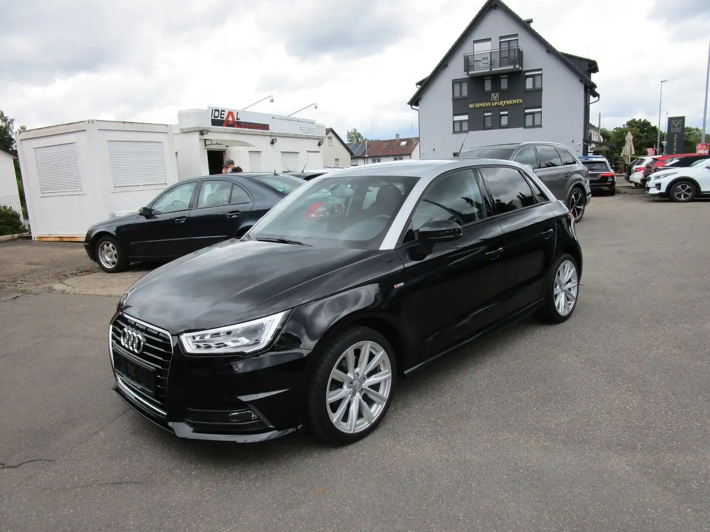 Audi A1 Sportback 1.6 TDI *S-Line ext.*XENON*NAVI*PDC Schwarz - 2