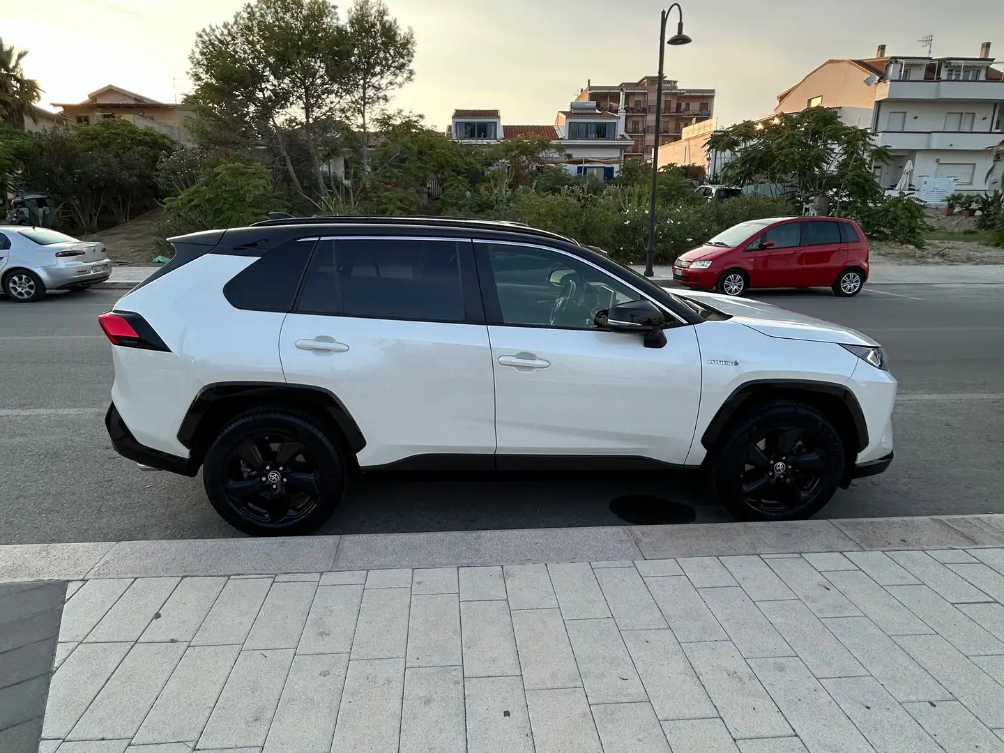 Toyota RAV 4 Rav4  2.5 vvt-ie h Style awd-i 222cv e-cvt Bianco - 2