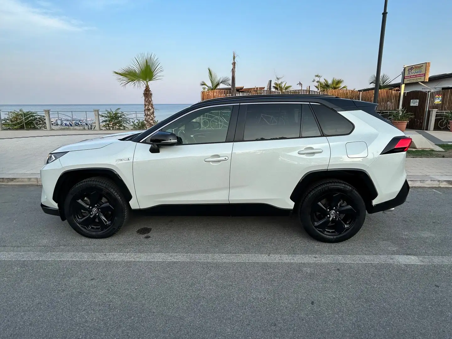 Toyota RAV 4 Rav4  2.5 vvt-ie h Style awd-i 222cv e-cvt Bianco - 1
