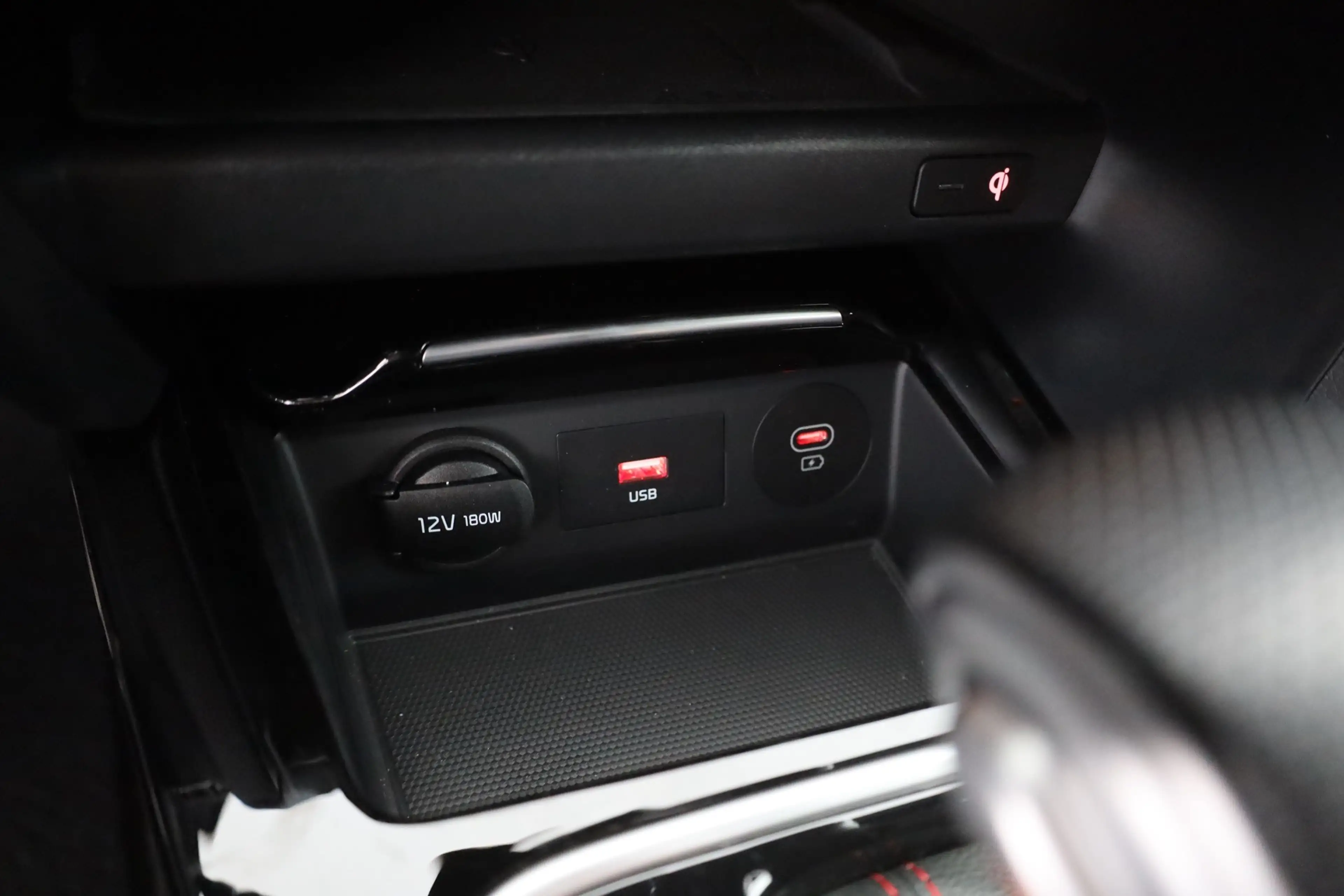 Kia ProCeed / pro_cee'd ProCeed 1.6 T-GDI DCT GT LED Navi Sitzheizung — photo 14