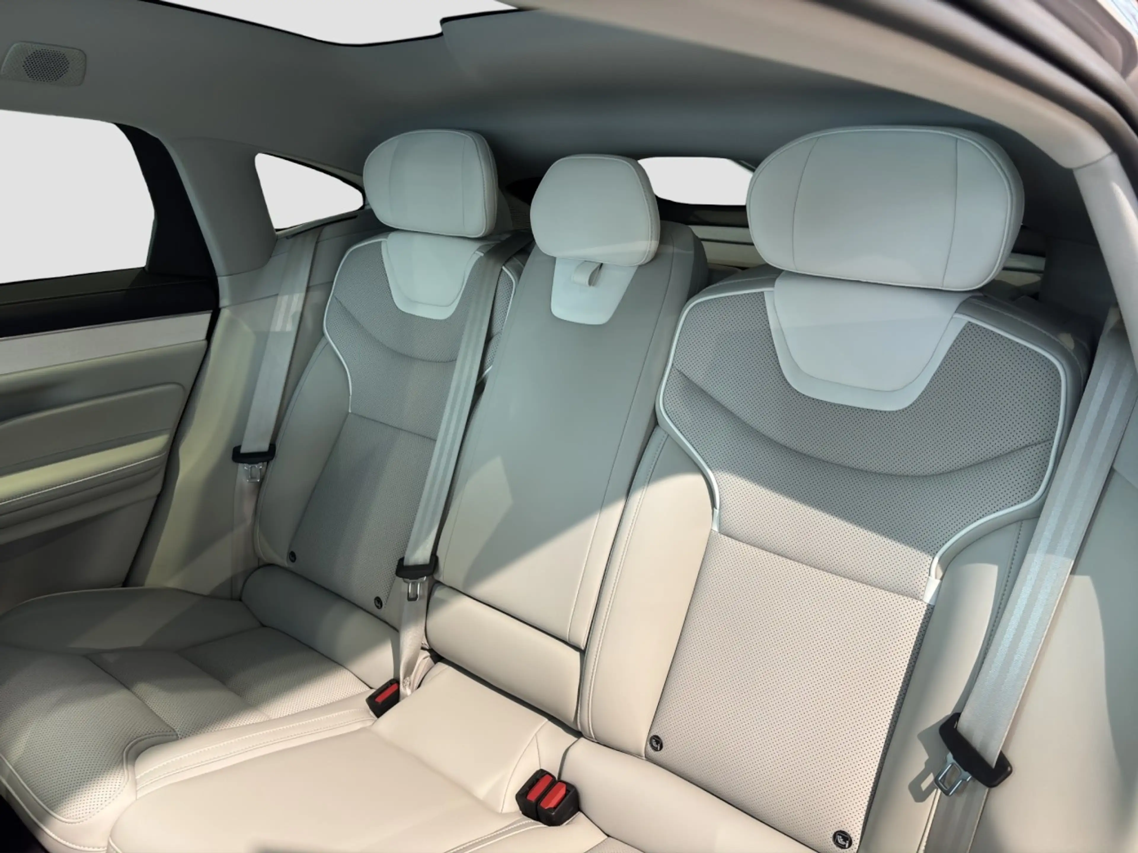 Volvo ES90 Single Motor Ext. Range Ultra/800V/Massage Klima — photo 12