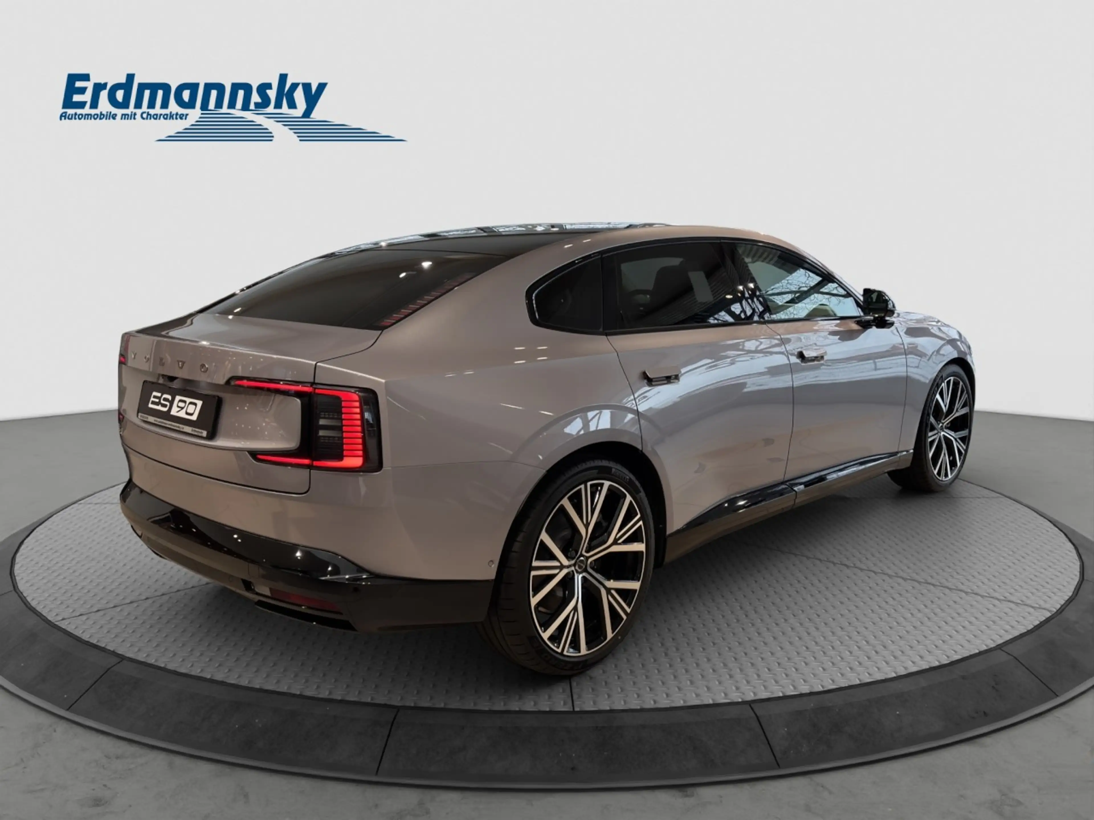 Volvo ES90 Single Motor Ext. Range Ultra/800V/Massage Klima — photo 4