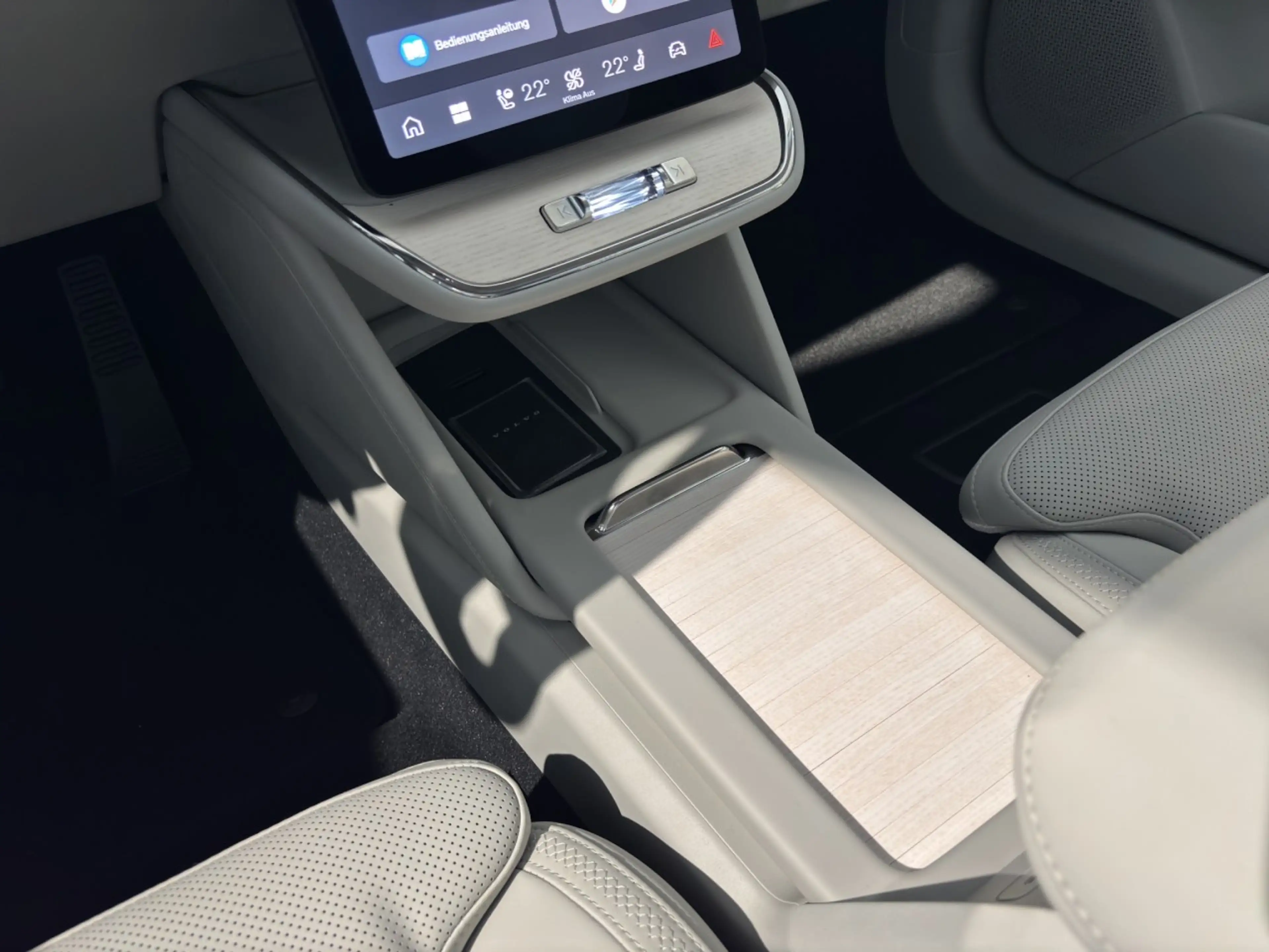 Volvo ES90 Single Motor Ext. Range Ultra/800V/Massage Klima — photo 9