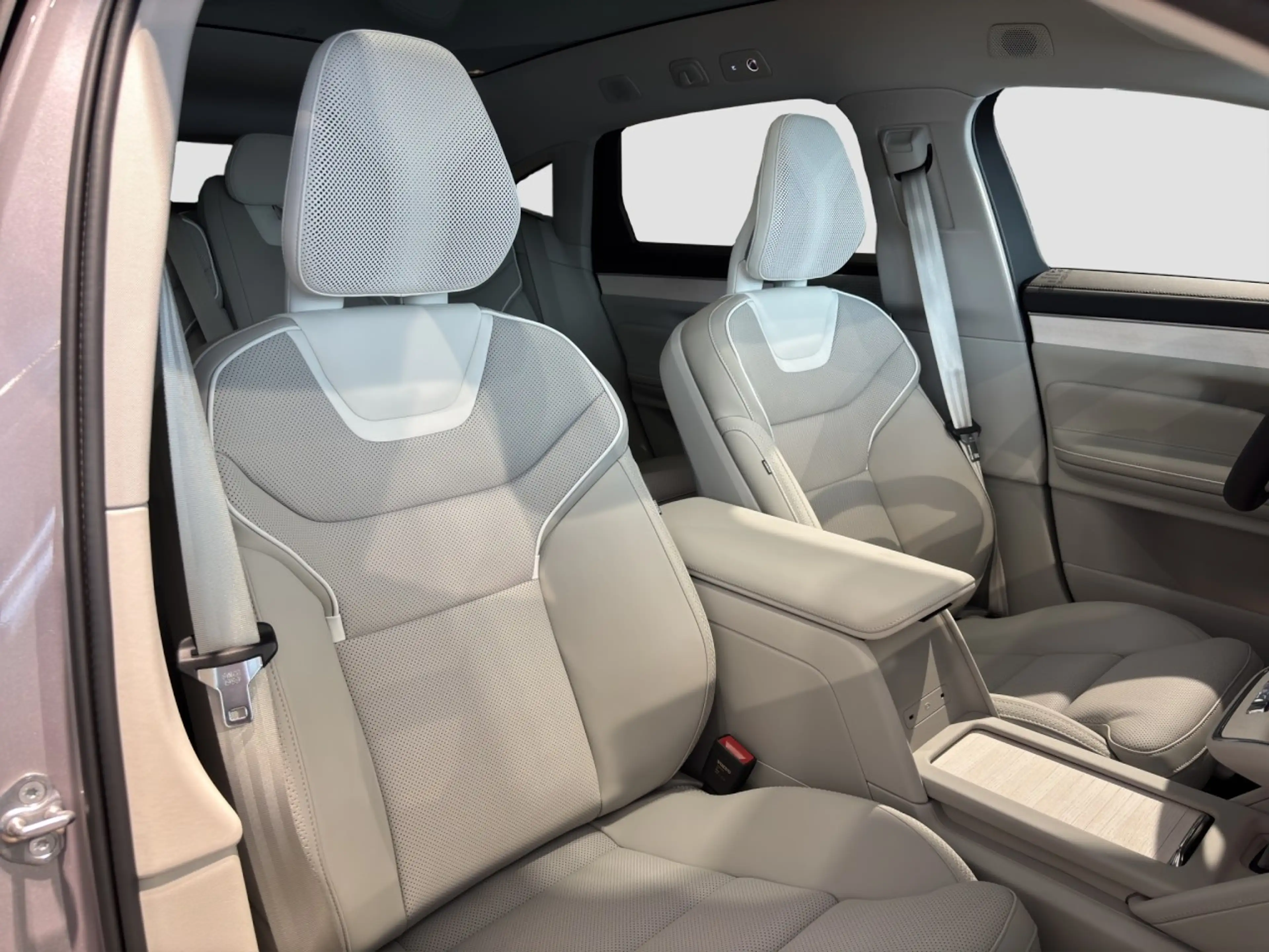 Volvo ES90 Single Motor Ext. Range Ultra/800V/Massage Klima — photo 15